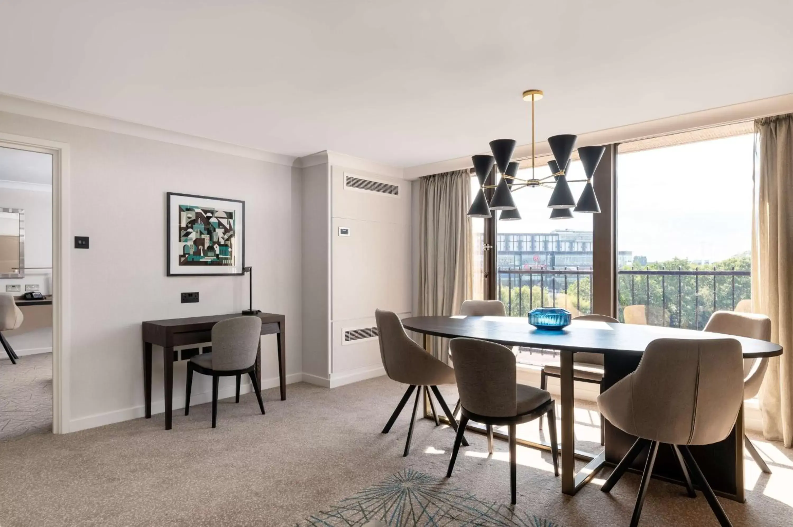 Living room, Dining Area in Hilton Birmingham Metropole Hotel