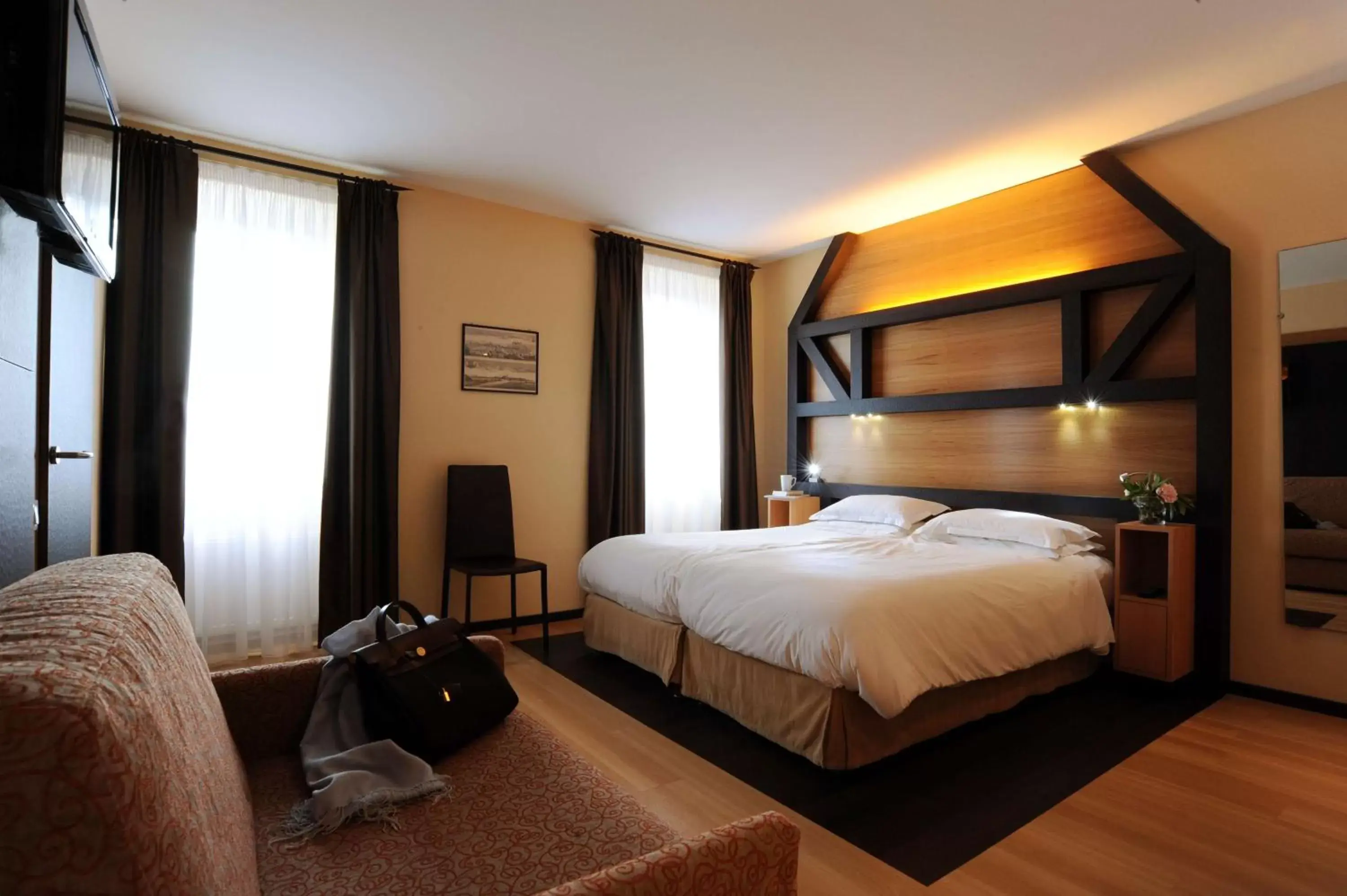 Photo of the whole room, Bed in Best Western Plus Monopole Métropole