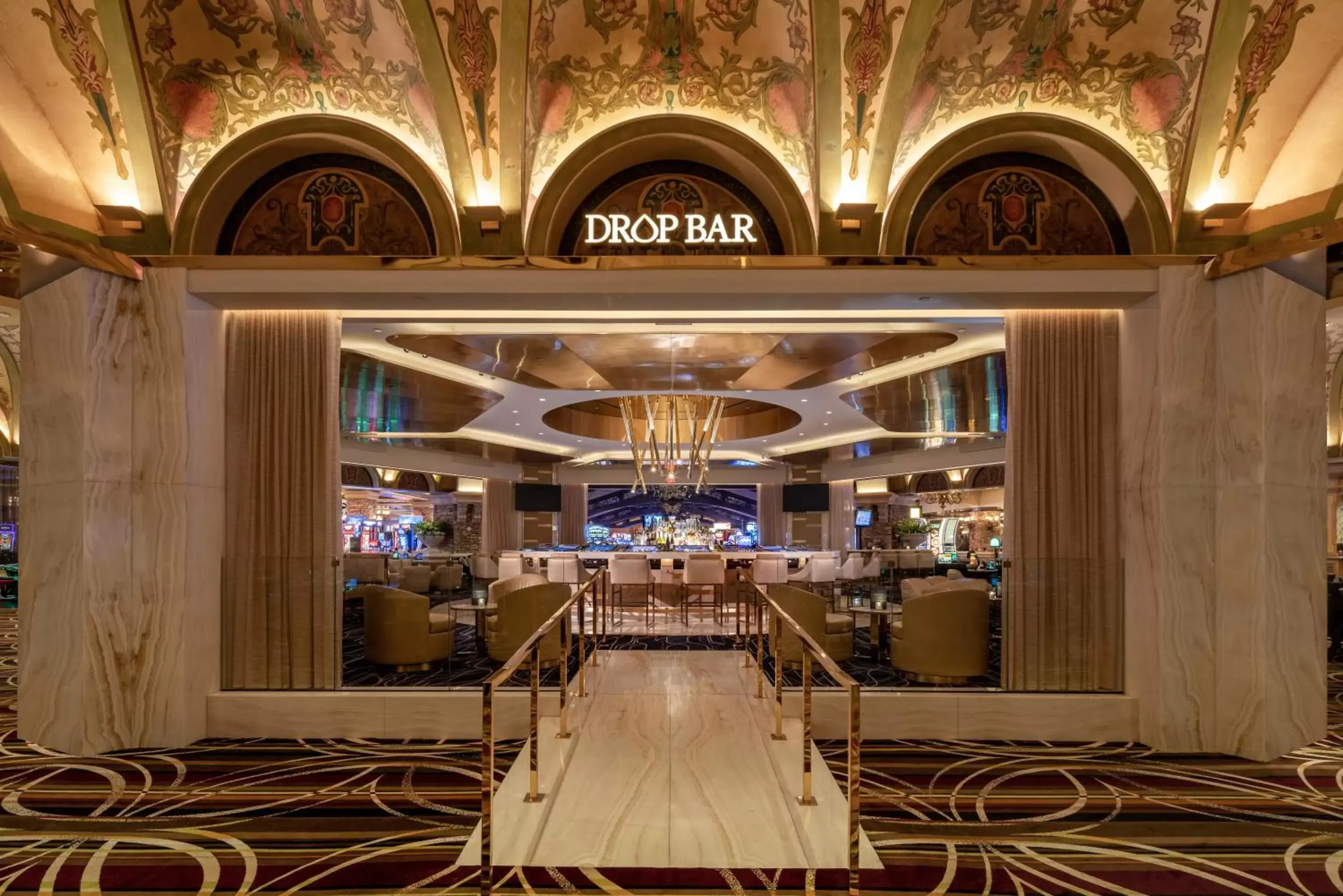 Lounge or bar in Green Valley Ranch Resort Spa Casino Lounge or bar in Green Valley Ranch Resort Spa Casino