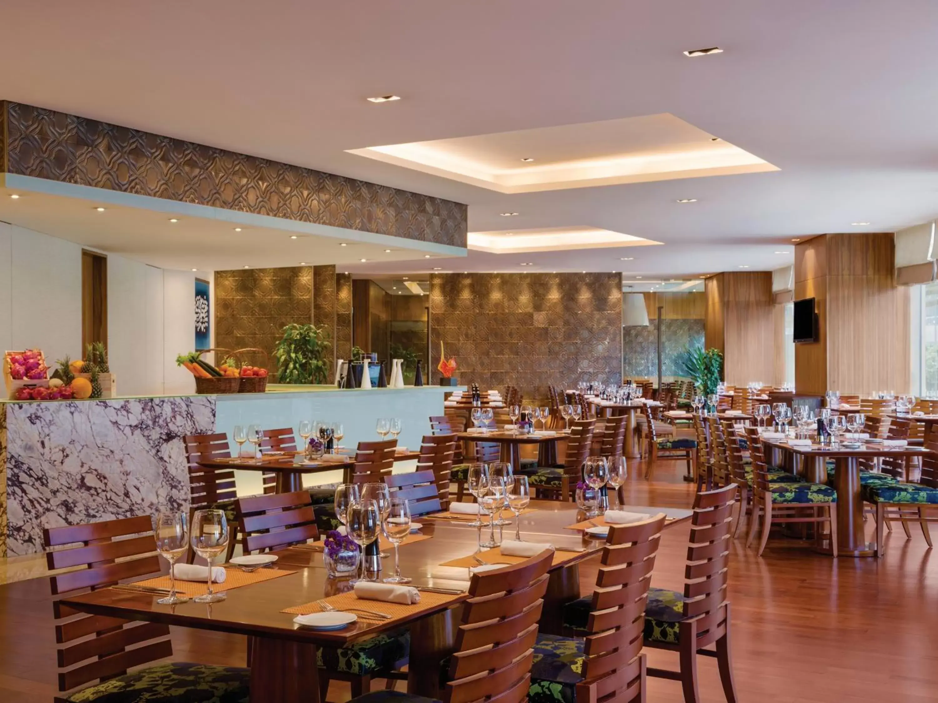 Breakfast in Kempinski Hotel Chongqing - Complimentary 500ml Home-Brewed beer voucher upon check-in Breakfast in Kempinski Hotel Chongqing - Complimentary 500ml Home-Brewed beer voucher upon check-in