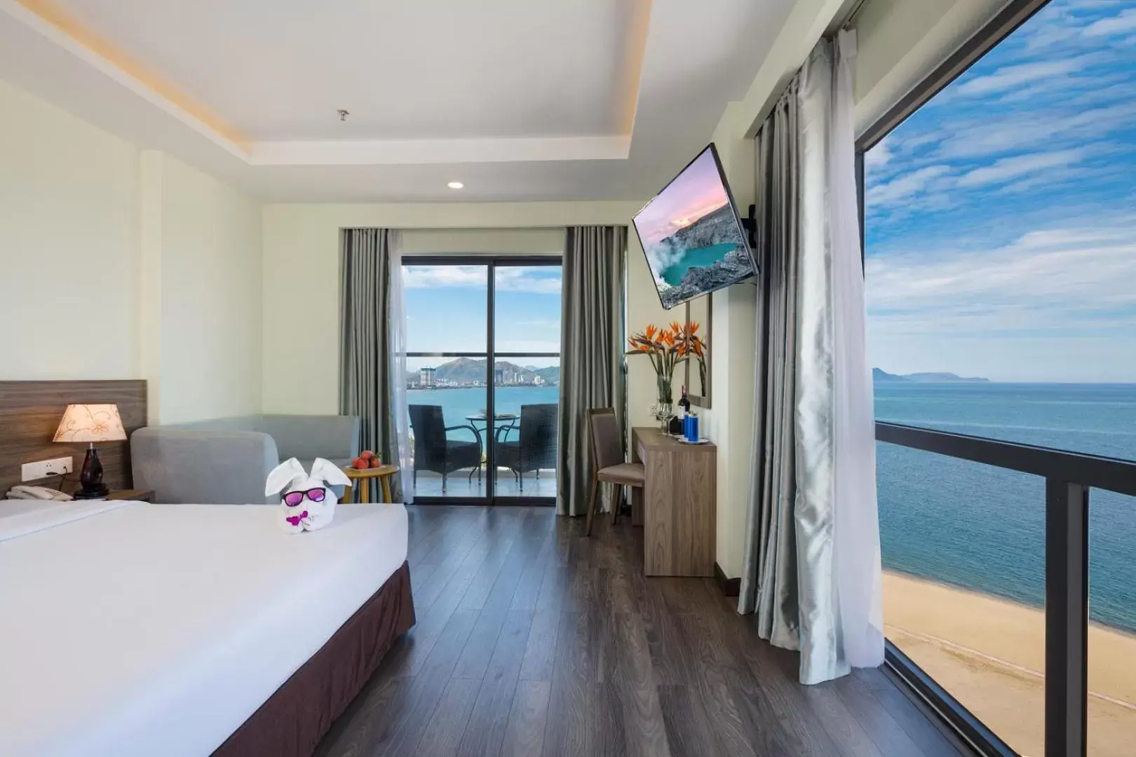 Bedroom, Sea View in Xavia Hotel