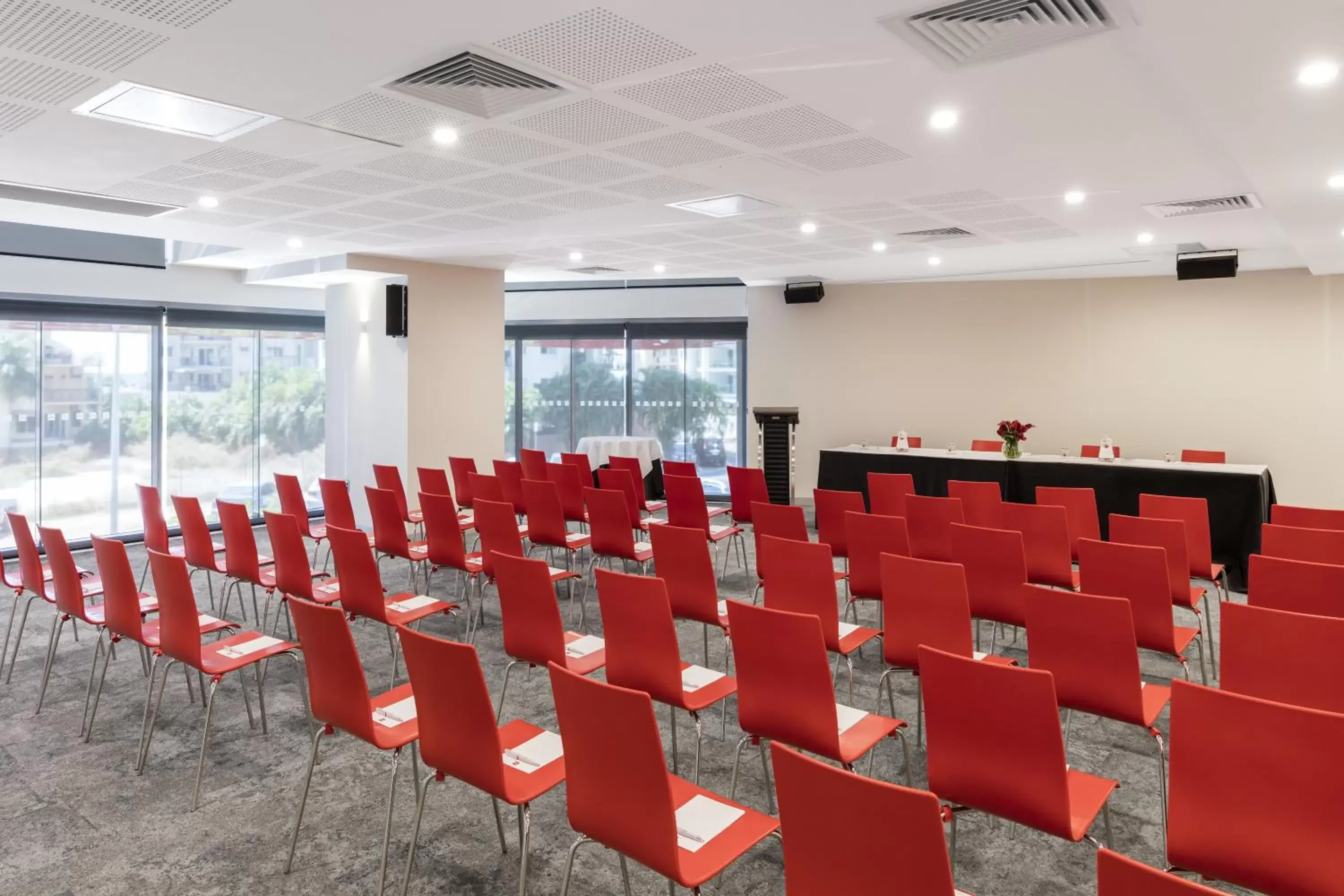 Meeting/conference room in Oaks Darwin Elan Hotel