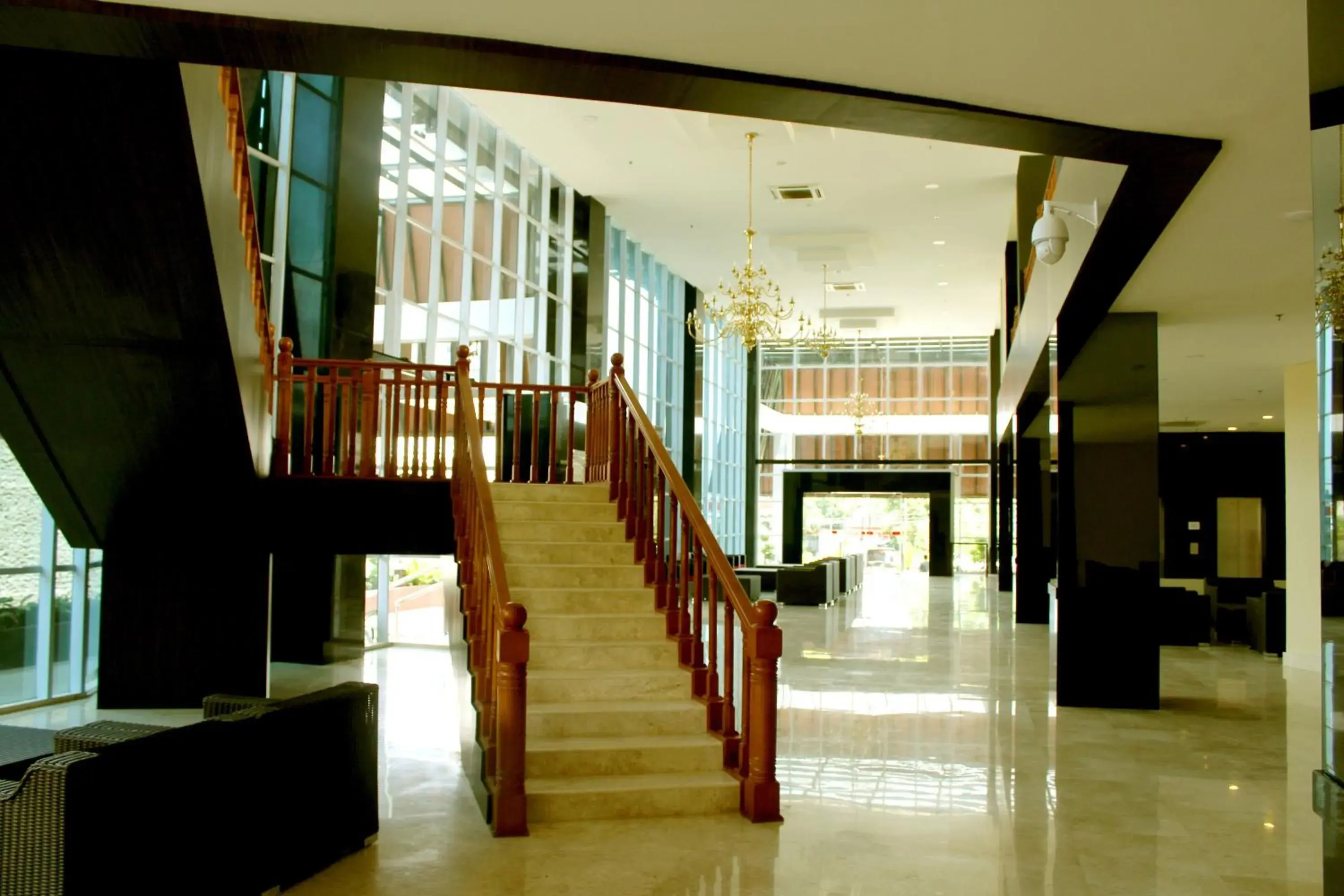 Lobby or reception in Merapi Merbabu Hotels Bekasi