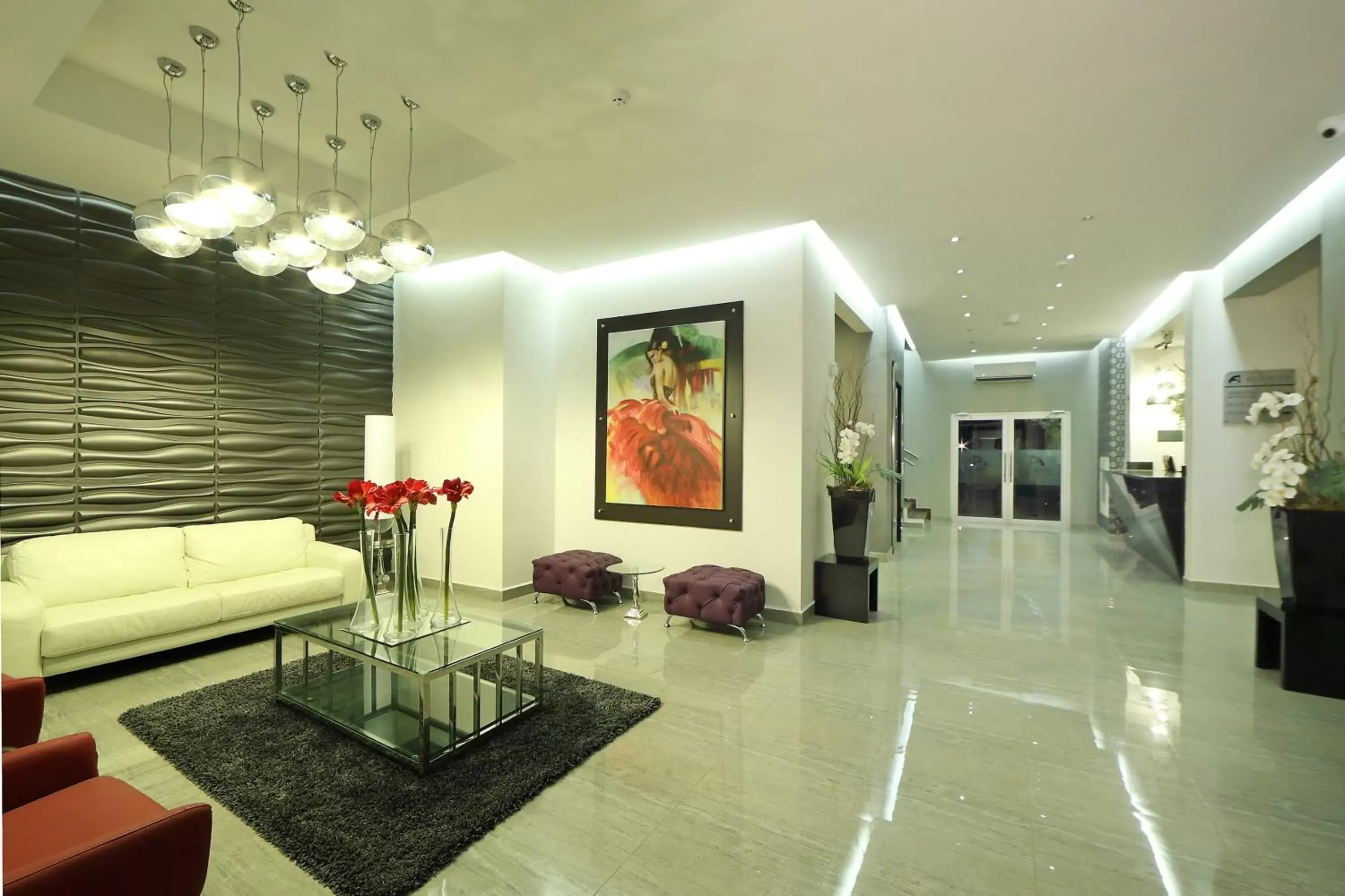 Living room, Lobby/Reception in Aranjuez Hotel & Suites