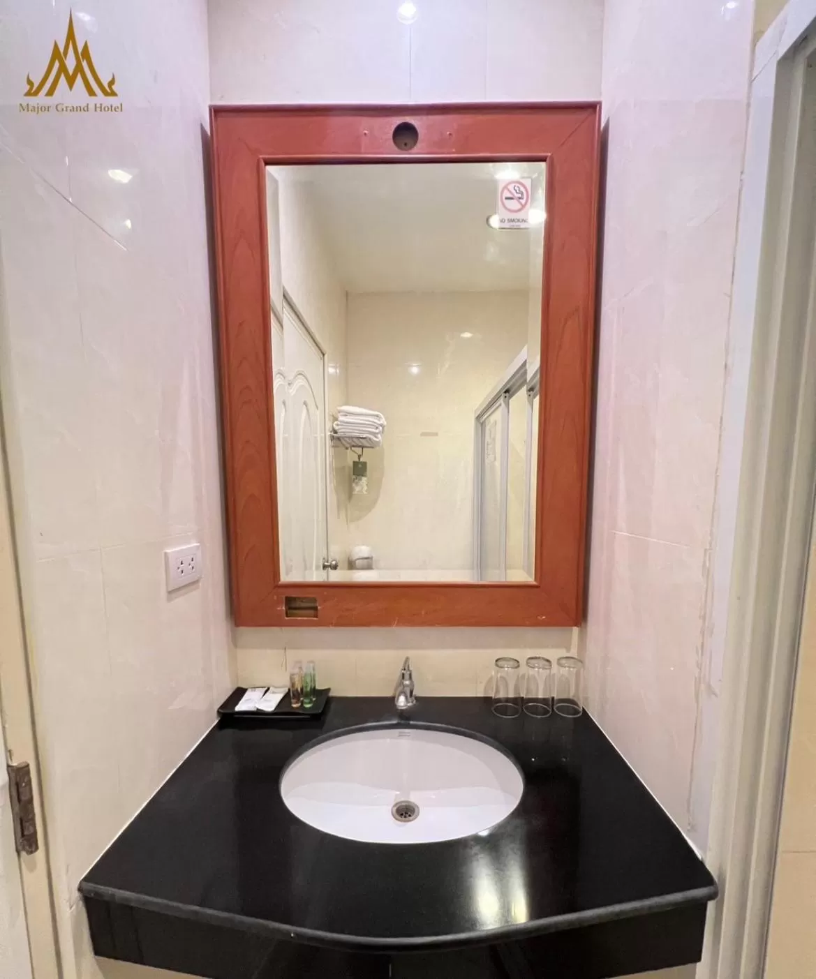 Bathroom in Major Grand Hotel