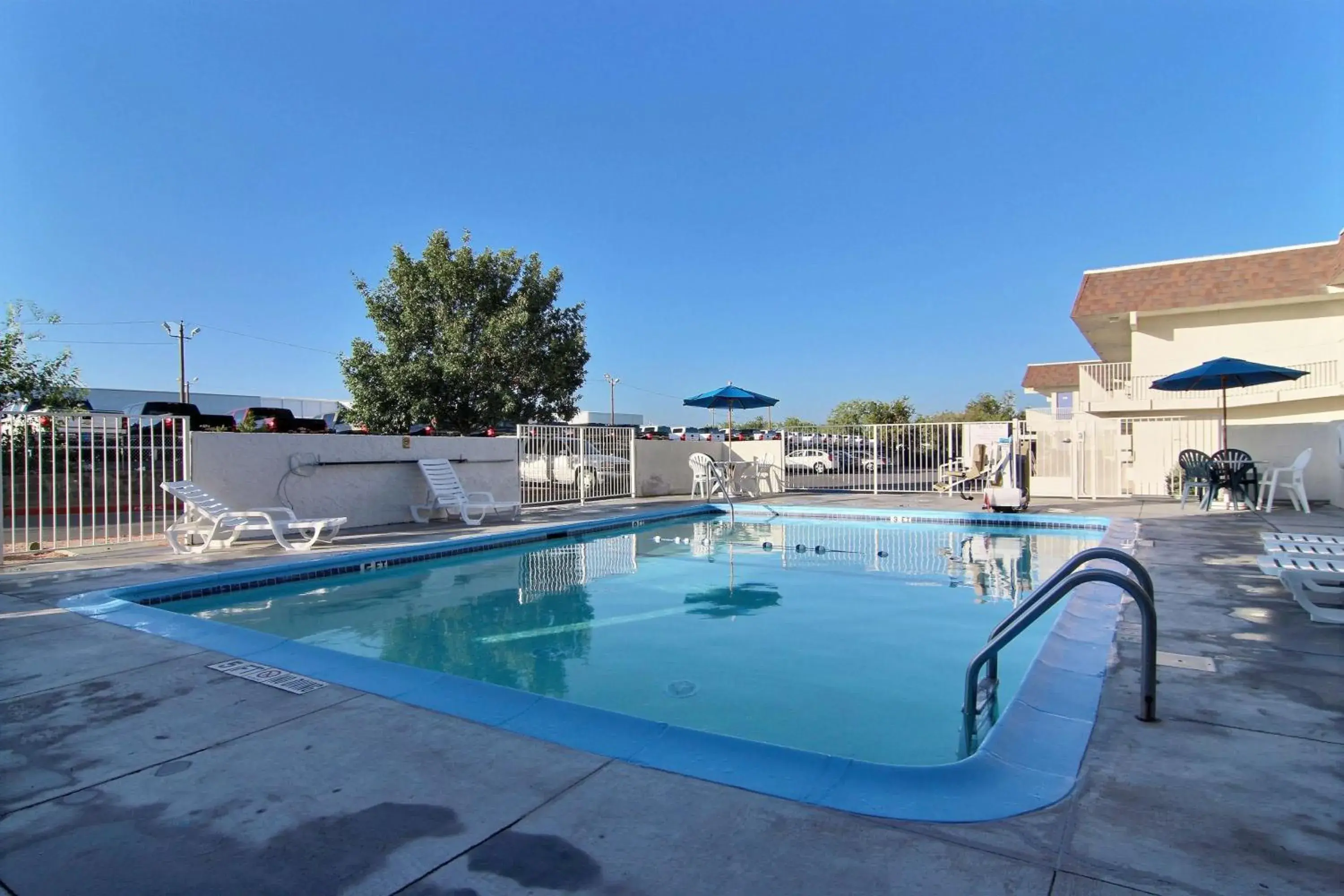 Pool view, Swimming Pool in Motel 6 San Angelo, TX
