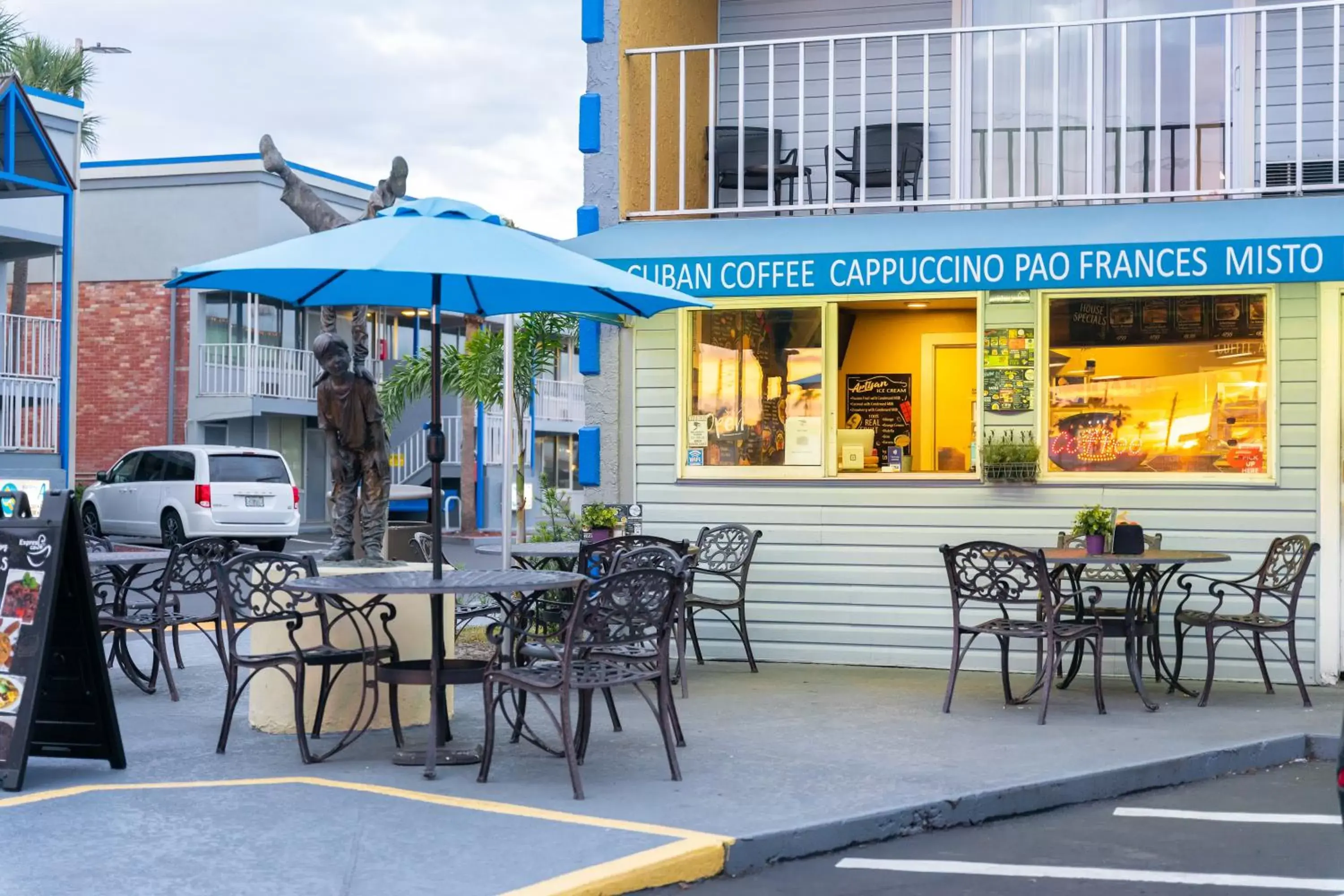 Restaurant/places to eat in Celebration Suites Restaurant/places to eat in Celebration Suites