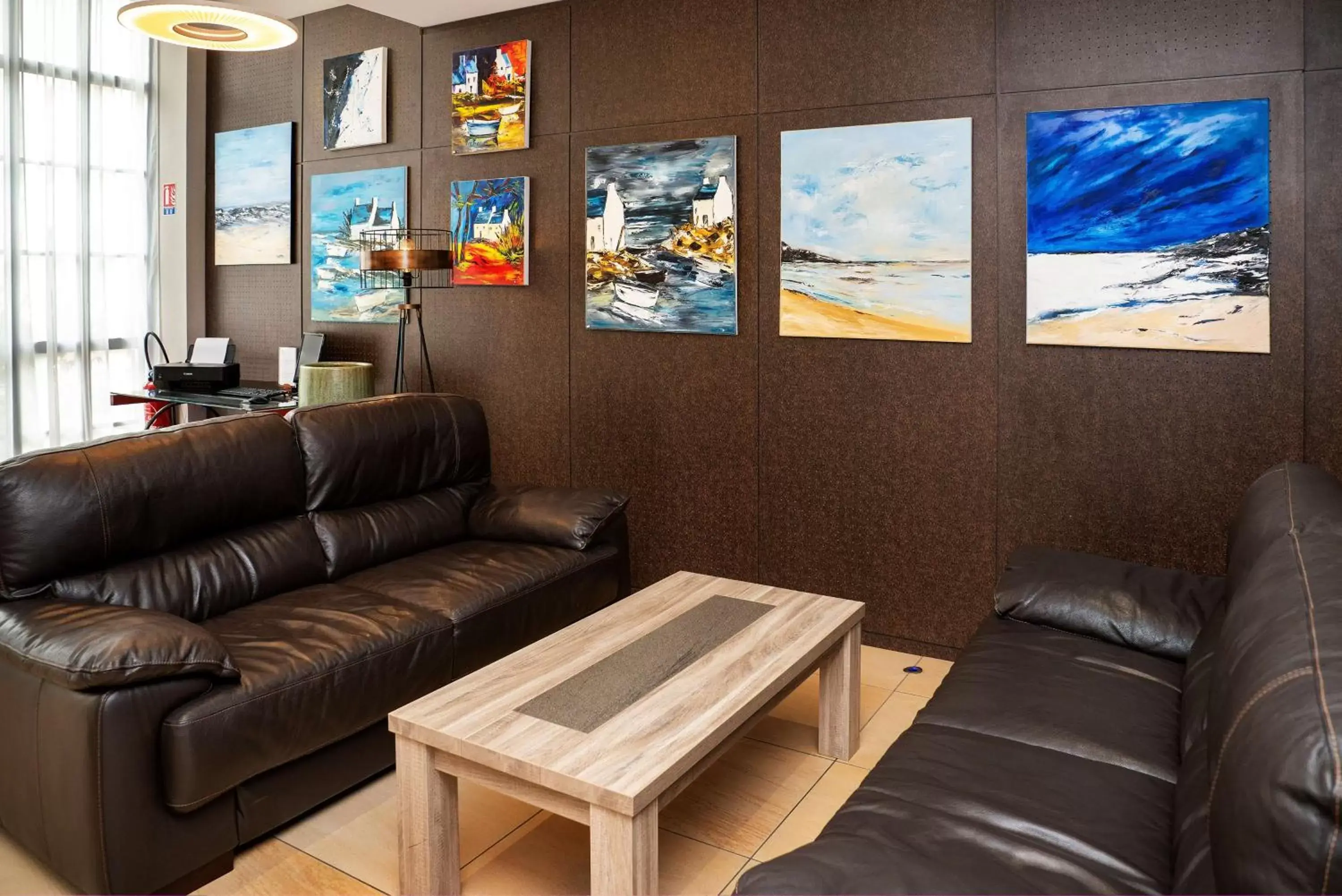 Lounge or bar, Seating Area in Best Western Plus Hôtel Colbert