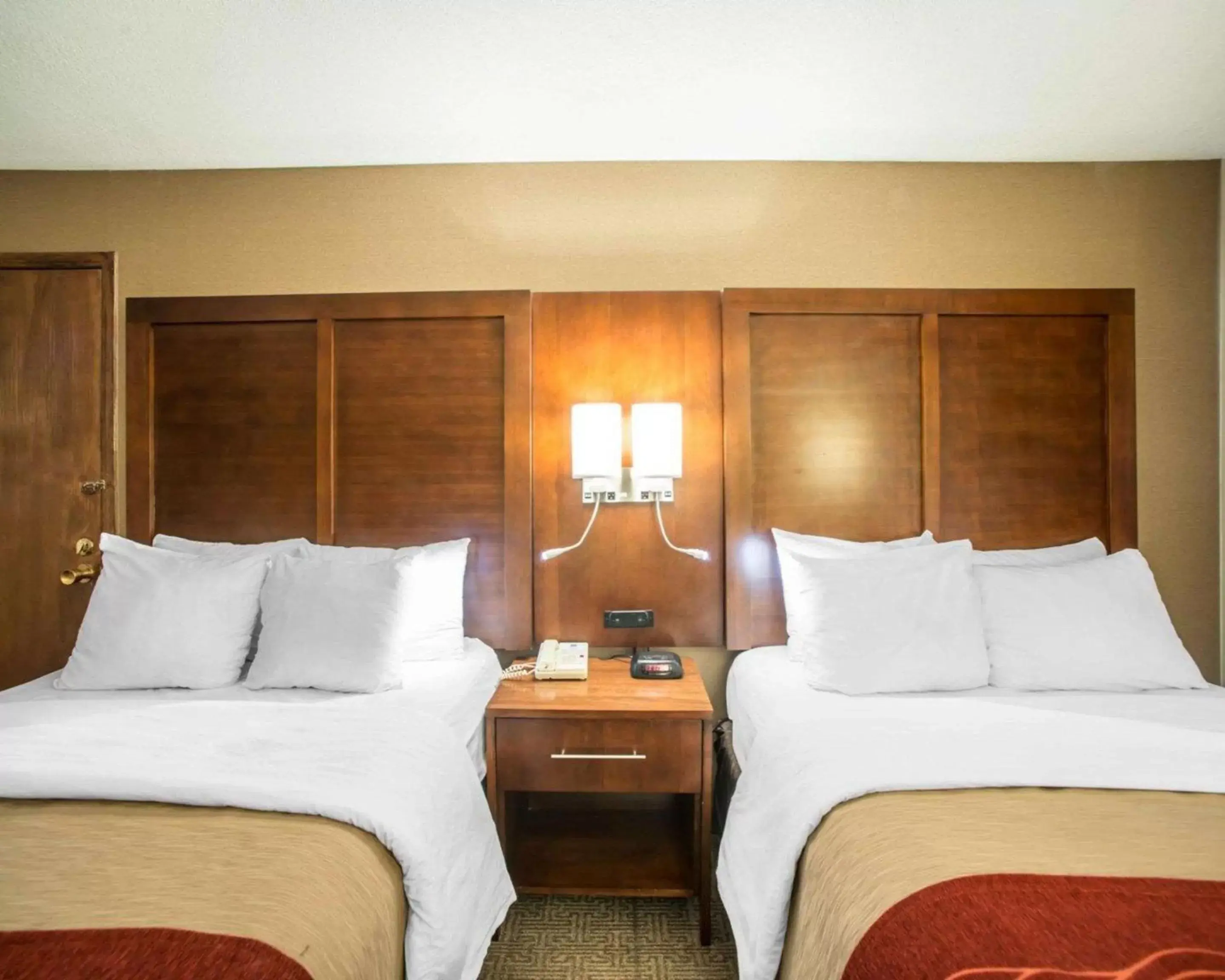 Double Room with Two Double Beds - Non-Smoking in Quality Inn & Suites Boonville - Columbia Double Room with Two Double Beds - Non-Smoking in Quality Inn & Suites Boonville - Columbia