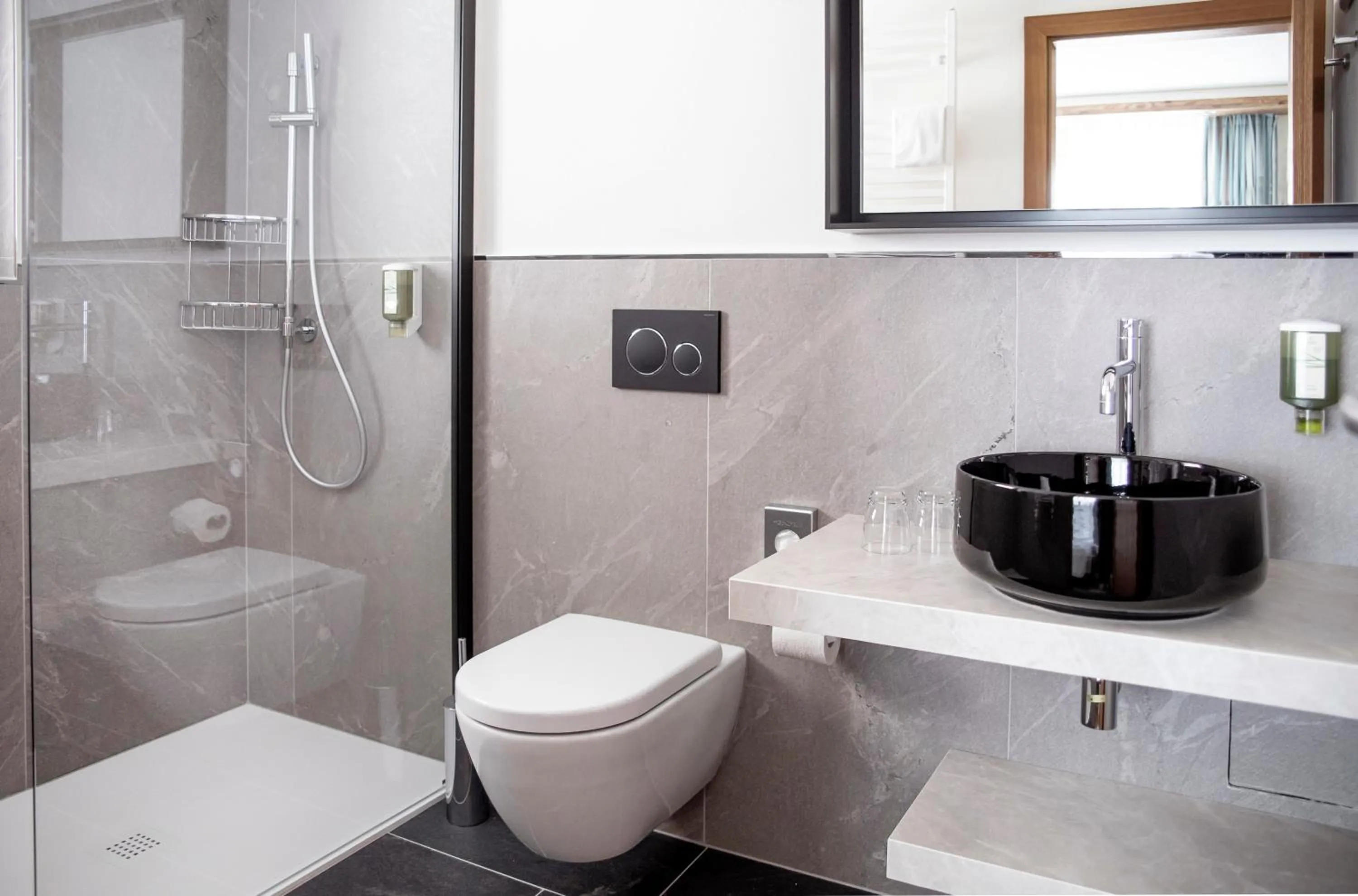 Bathroom in Hotel Hemizeus & Iremia Spa