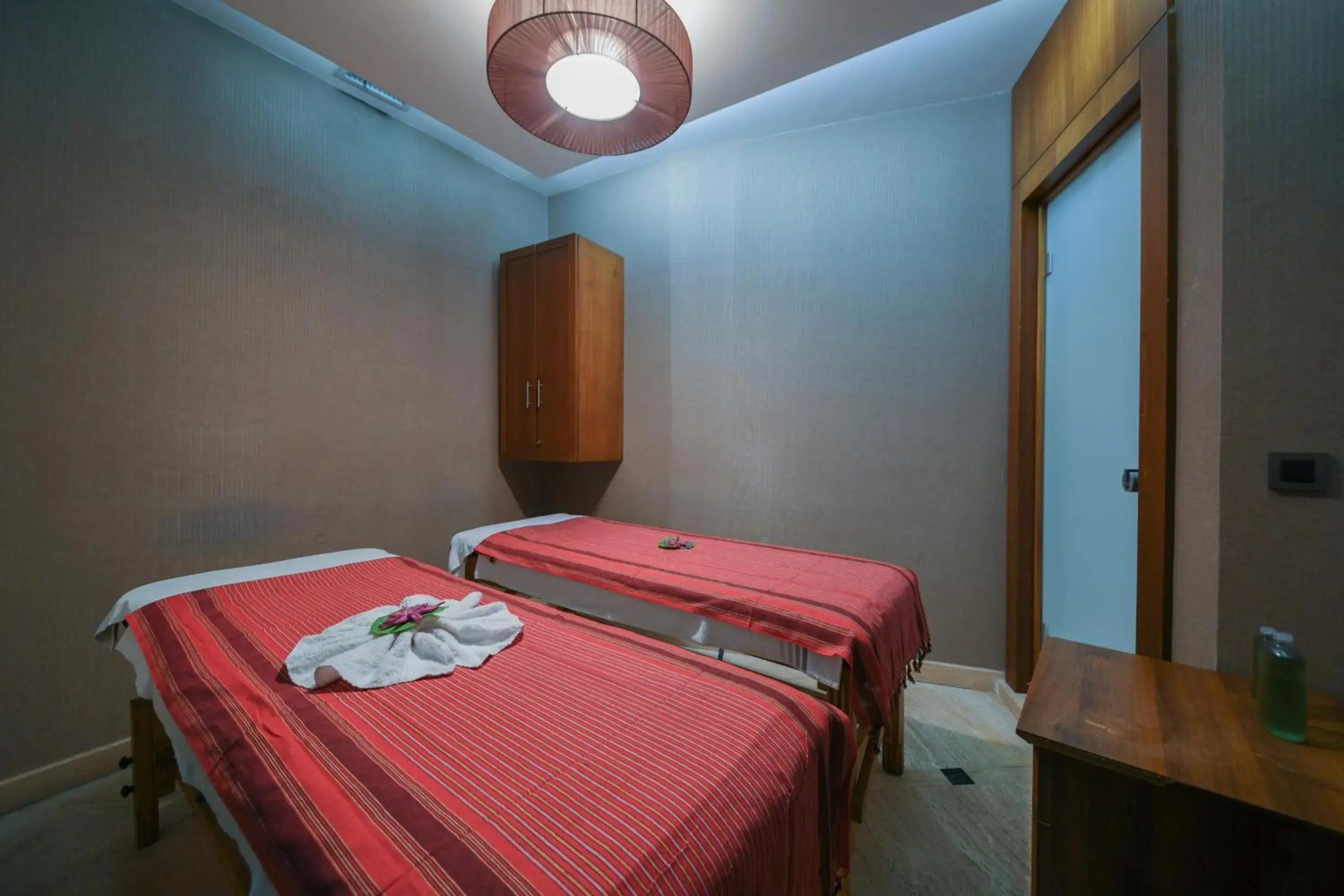 Massage, Bed in Grand Star Hotel Bosphorus & Spa