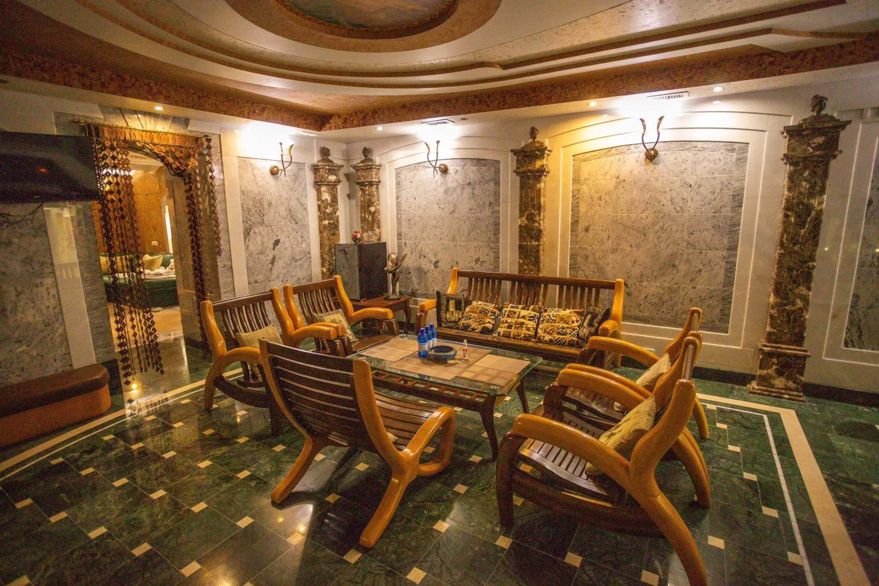 Property building in Hotel "Mandarin Clubhouse"