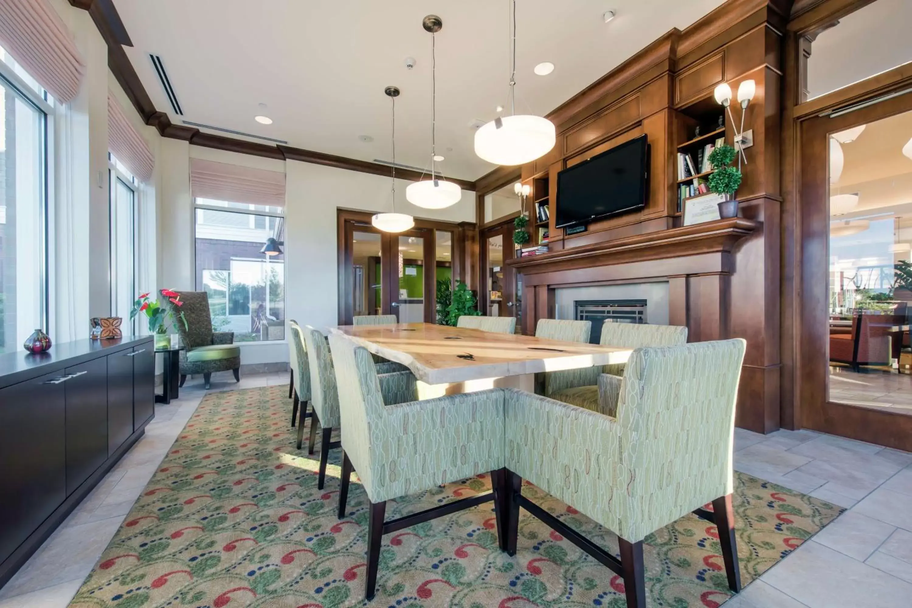 Lobby or reception, Restaurant/Places to Eat in Hilton Garden Inn Devens Common