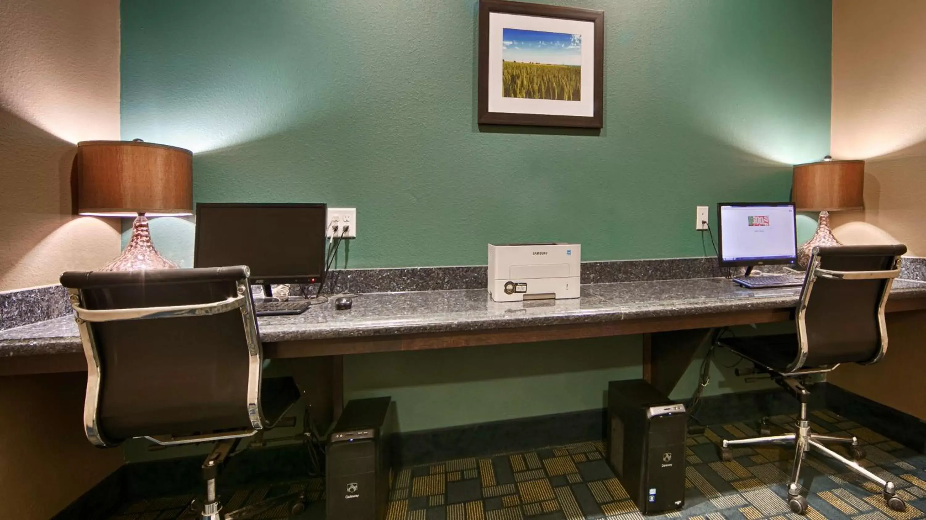 On site, Business Area/Conference Room in Best Western Plus Carrizo Springs Inn & Suites