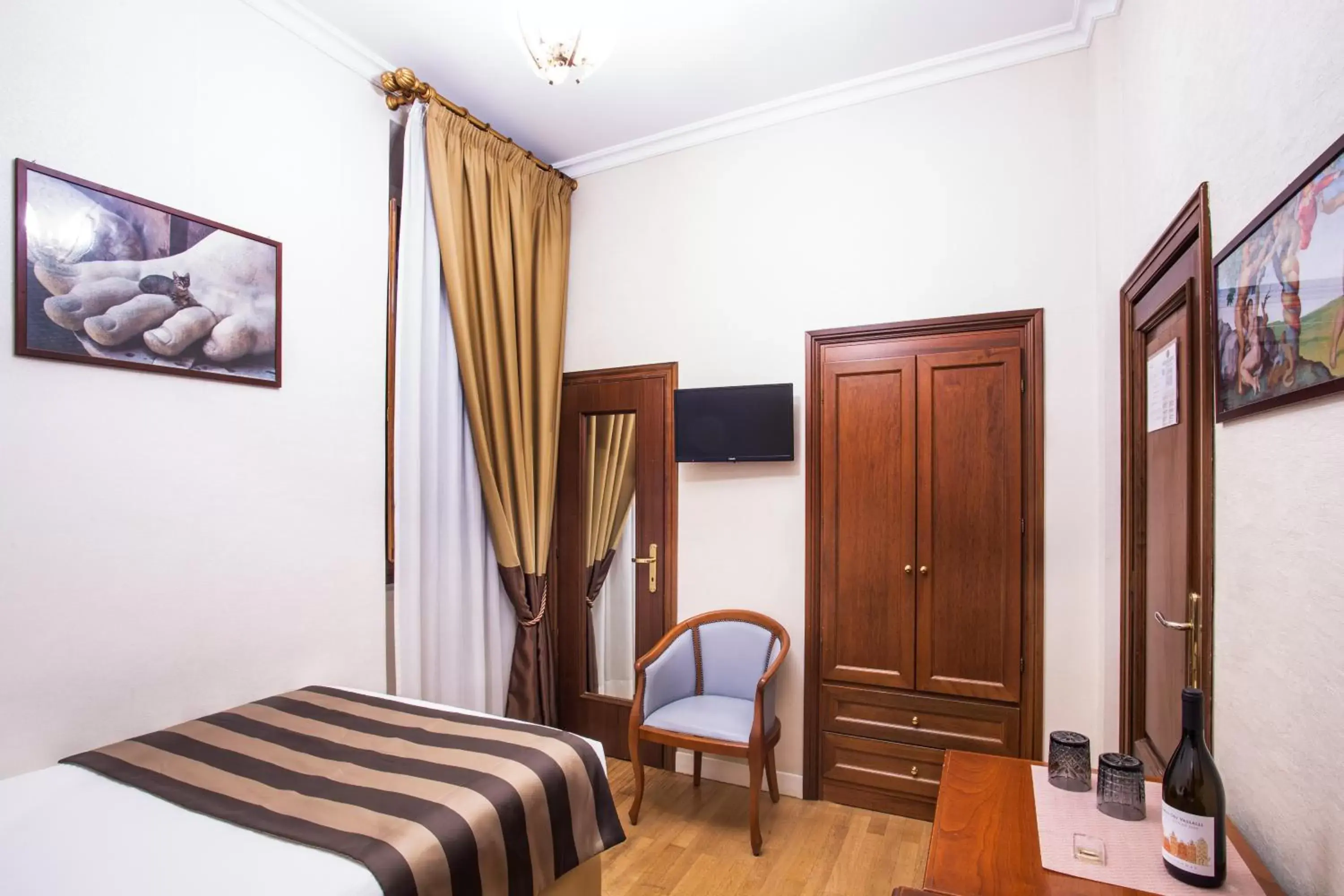 Bed in Hotel Piazza Di Spagna