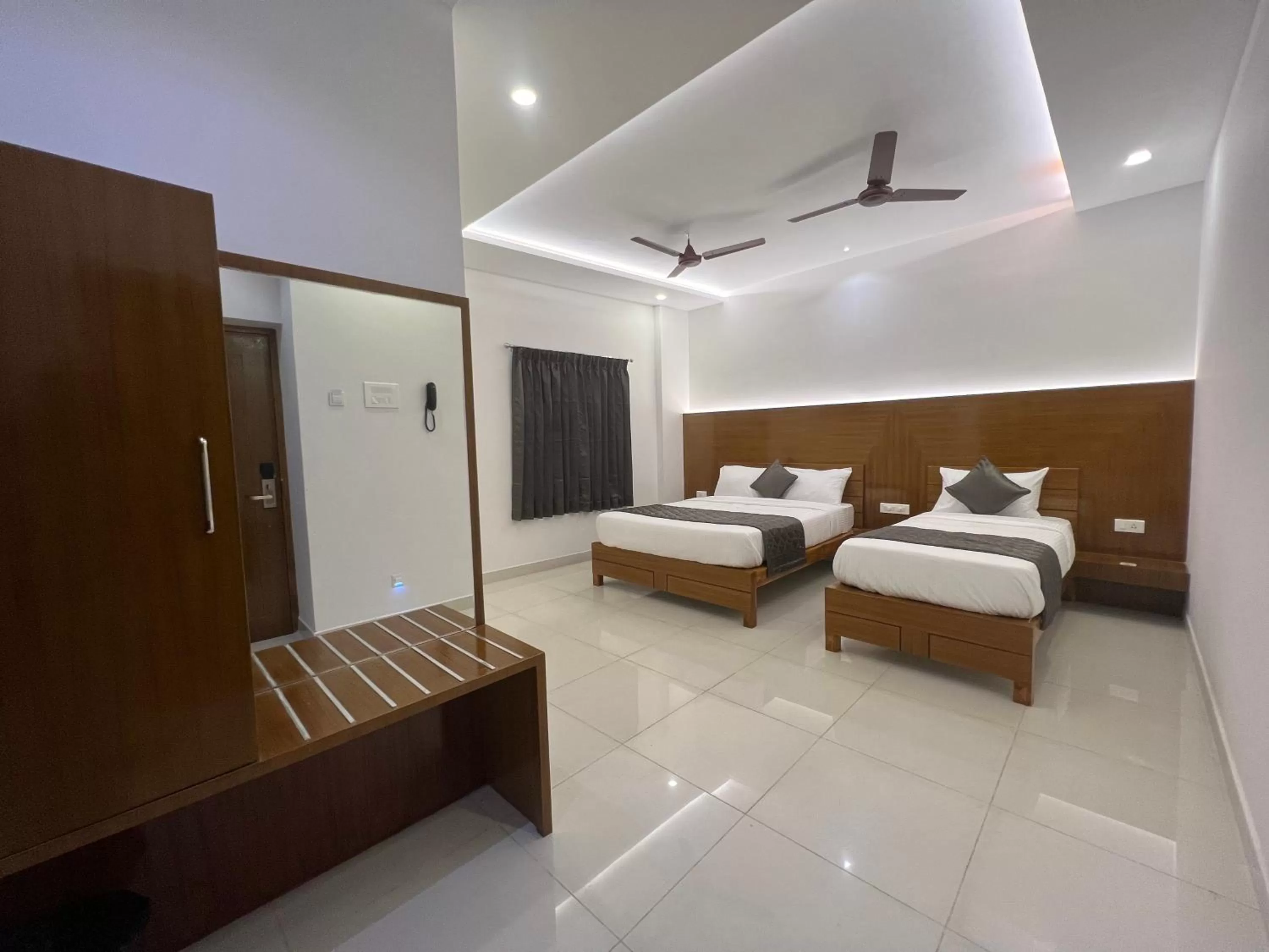 Photo of the whole room in Le Hotel Host