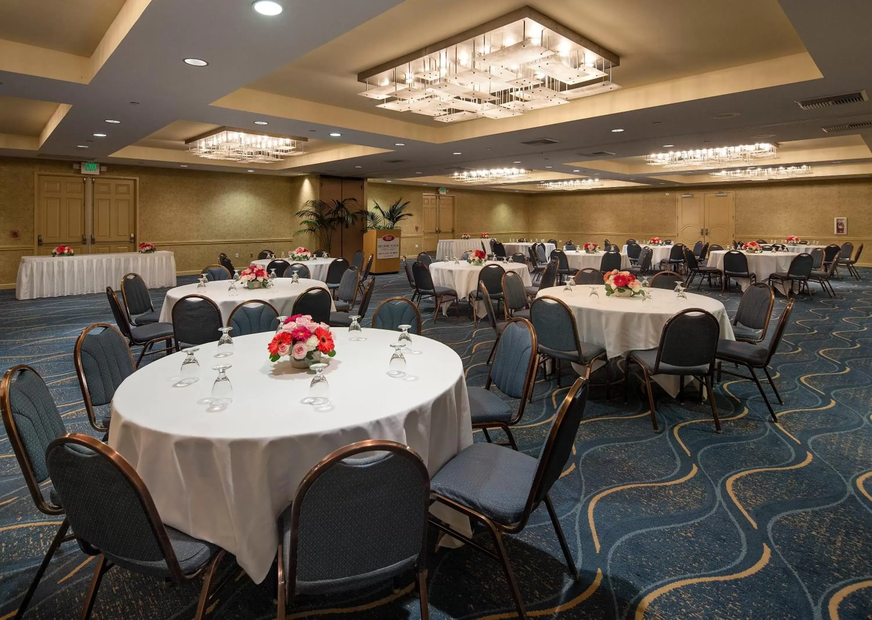 Banquet/Function facilities, Banquet Facilities in Crowne Plaza Hotel Ventura Beach, an IHG Hotel