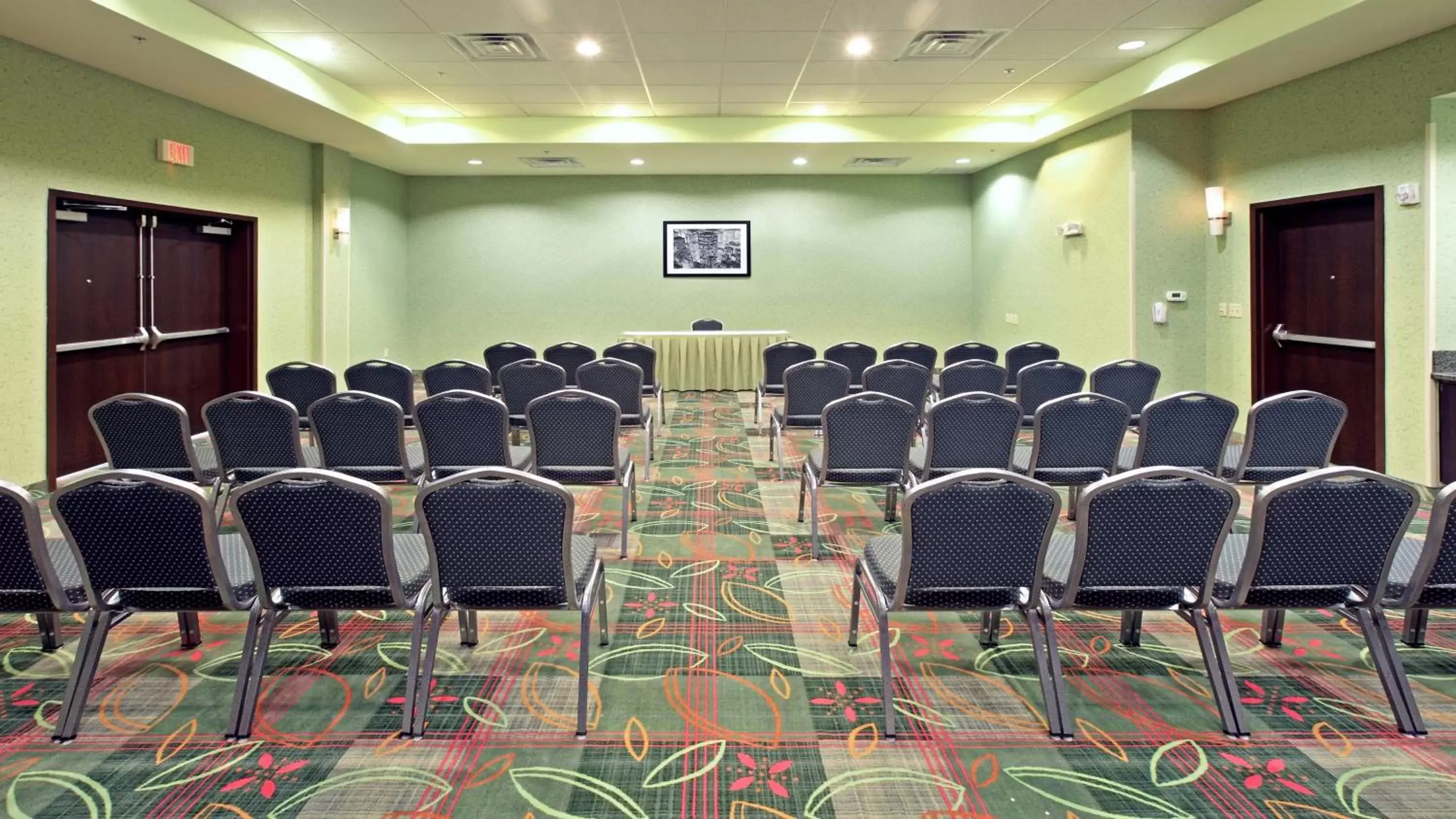 Meeting/conference room in Holiday Inn Garland, an IHG Hotel