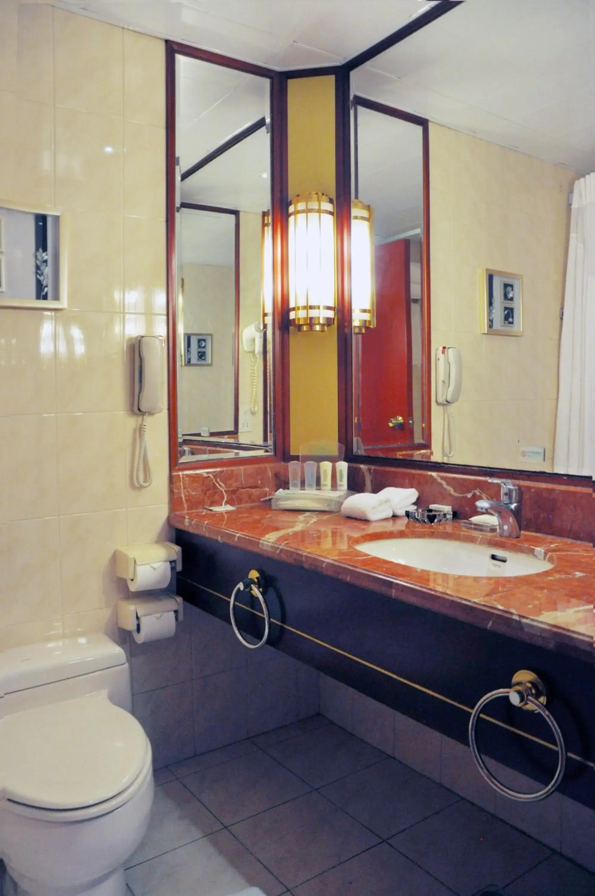 Bathroom in Holiday Inn Zhengzhou Zhongzhou, an IHG Hotel