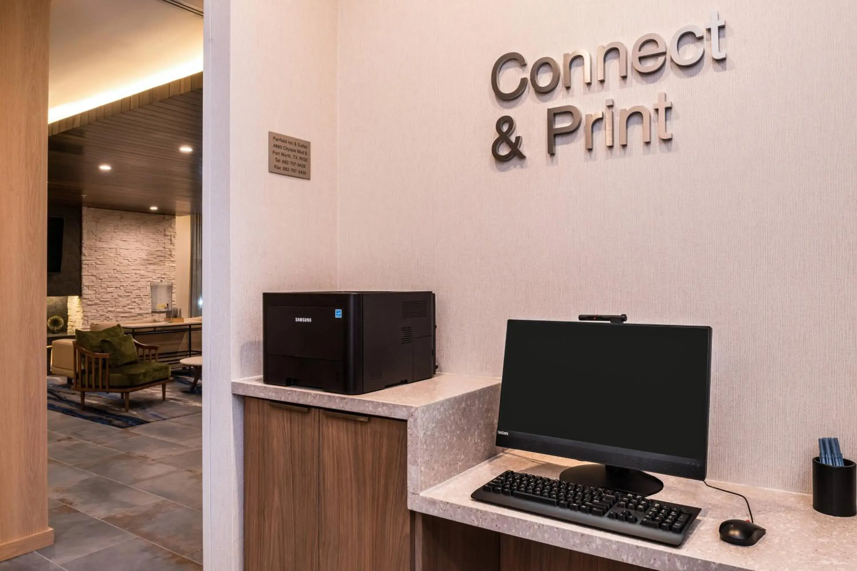 Business facilities in Fairfield Inn & Suites by Marriott Fort Worth Southwest at Cityview