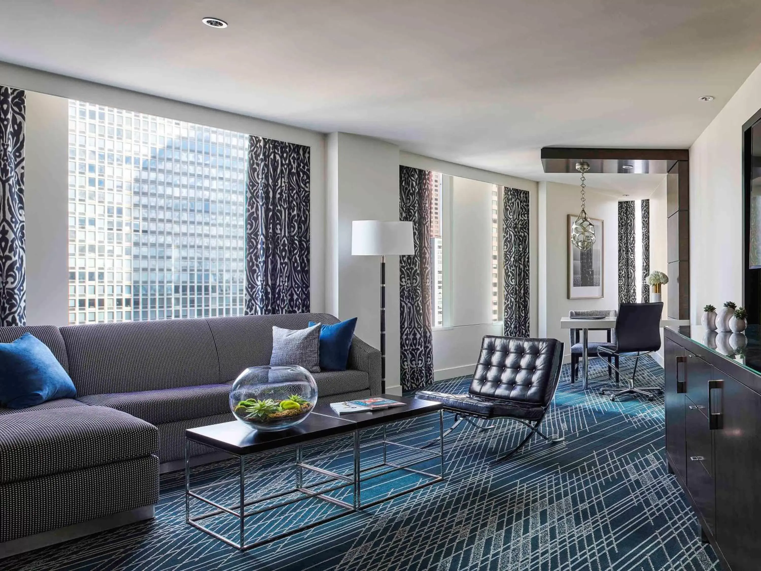 Photo of the whole room, Seating Area in Sofitel Chicago Magnificent Mile