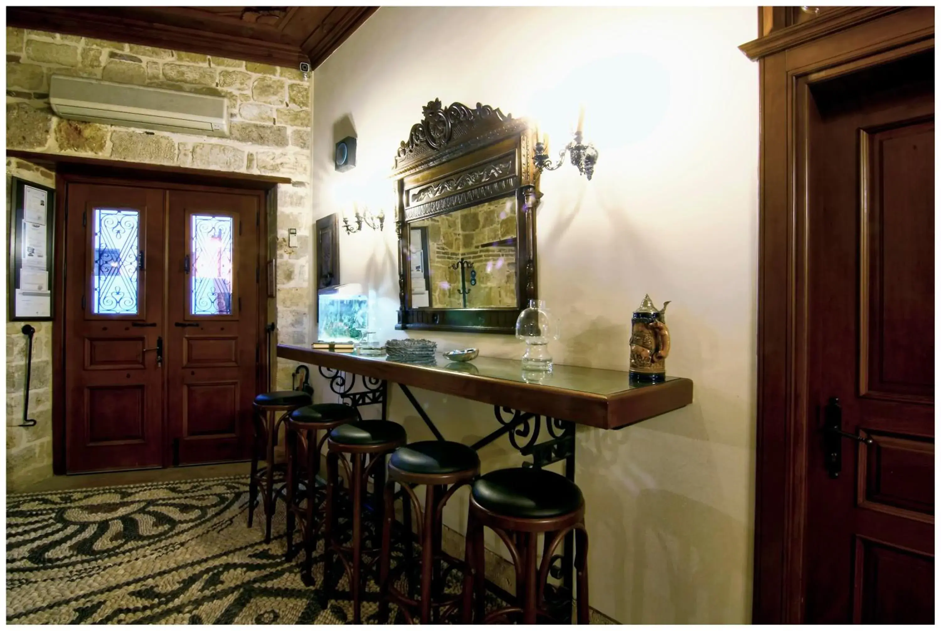 Lounge or bar in Minyon Hotel Lounge or bar in Minyon Hotel