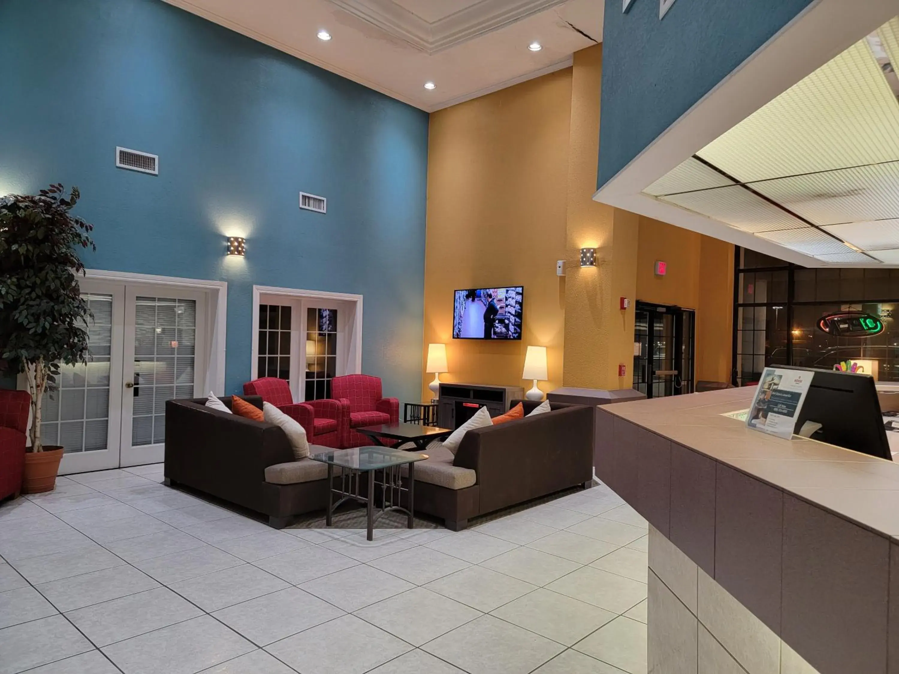 Lobby or reception, Lobby/Reception in Extend-A-Suites - Amarillo West