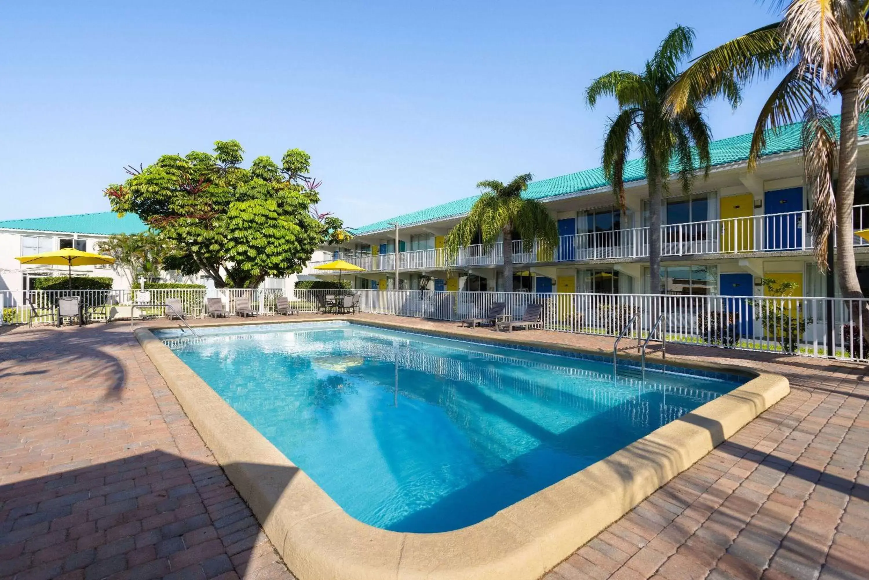 Pool view, Swimming Pool in Days Inn by Wyndham Fort Pierce Midtown