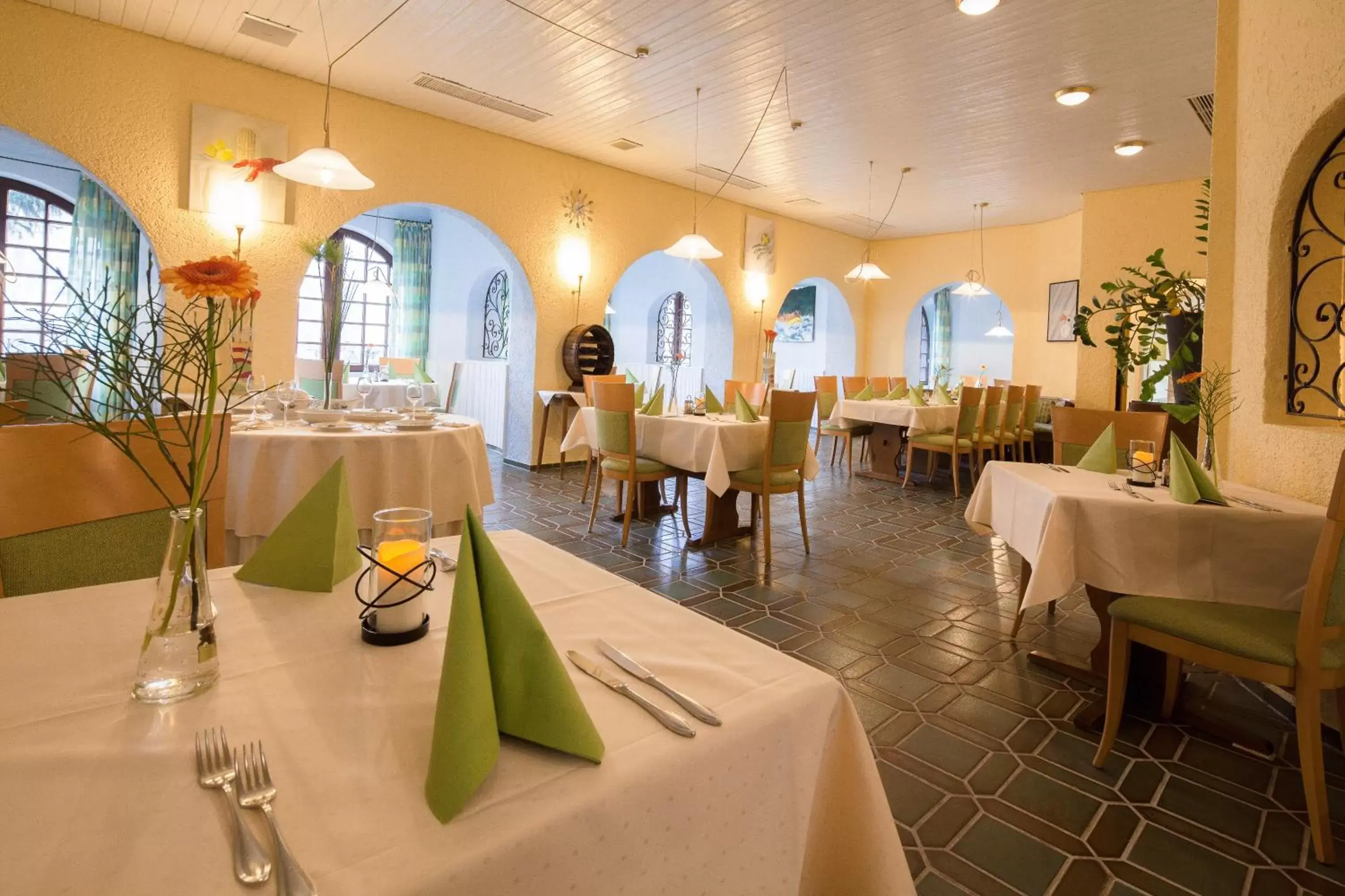 Restaurant/Places to Eat in Best Western Plus Schwarzwald Residenz