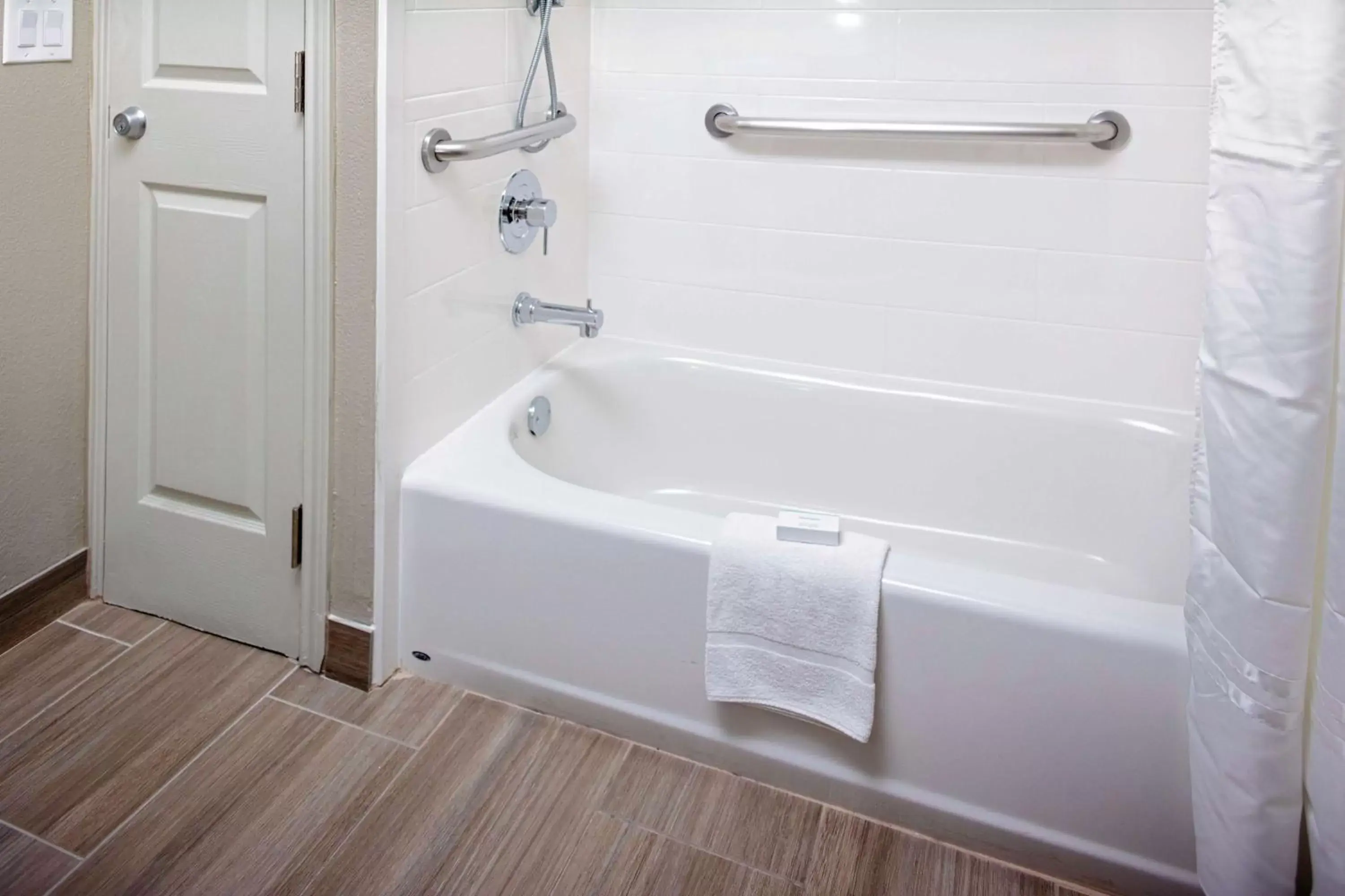 Bathroom in Homewood Suites by Hilton Ft. Worth-Bedford