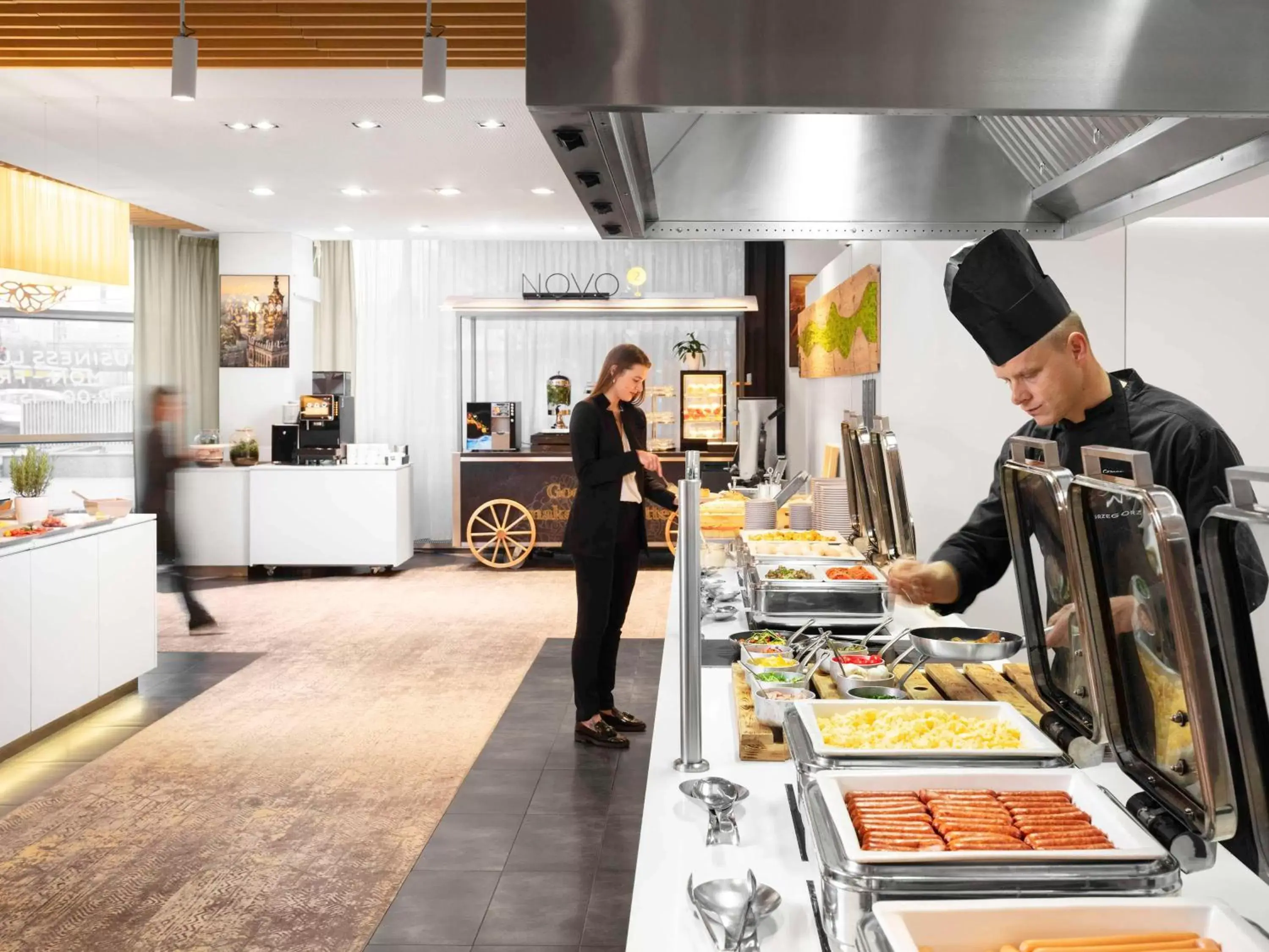 Restaurant/places to eat in Novotel Warszawa Centrum