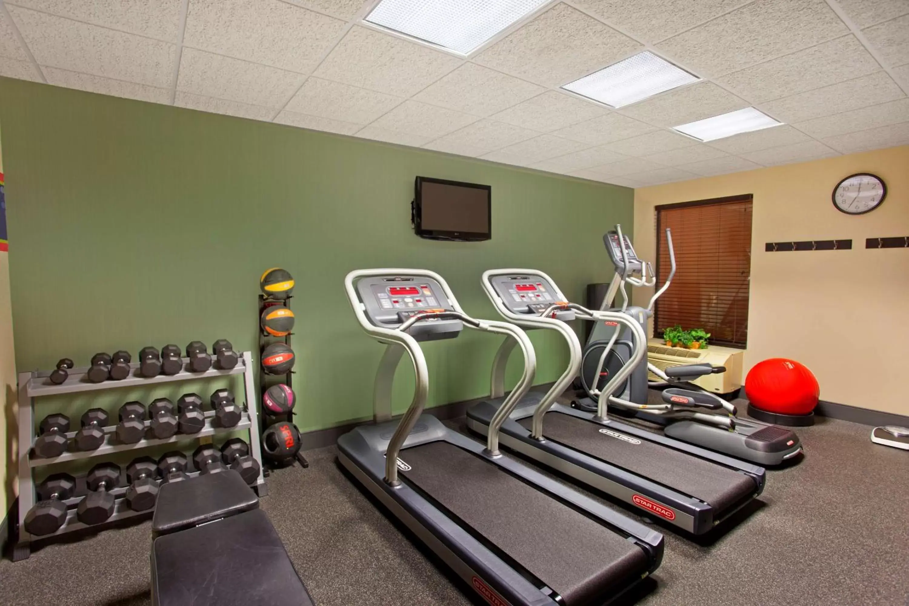 Fitness centre/facilities, Fitness Center/Facilities in Hampton Inn Sidney