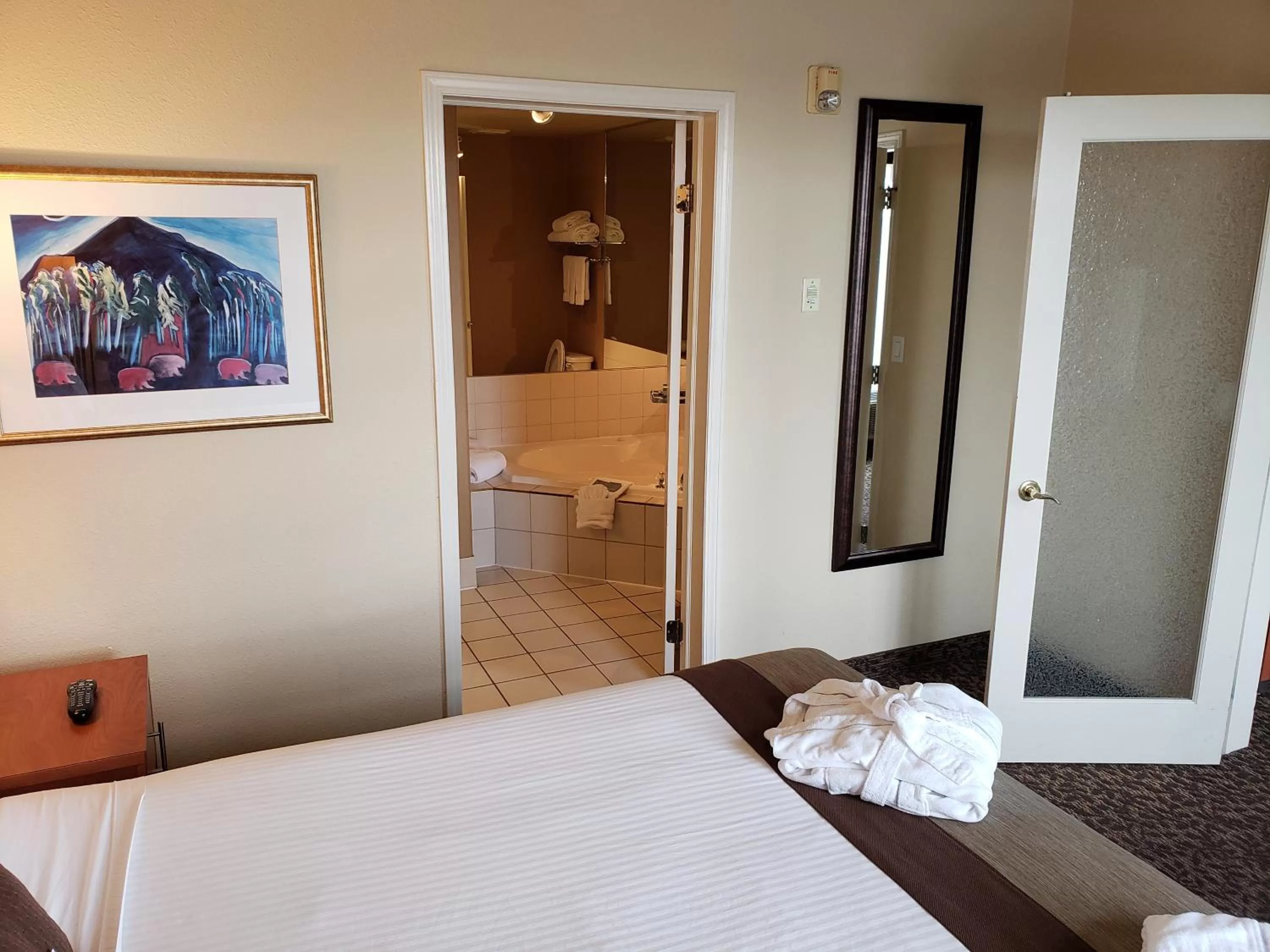 Bathroom, Bed in Wingate by Wyndham - Edmonton West