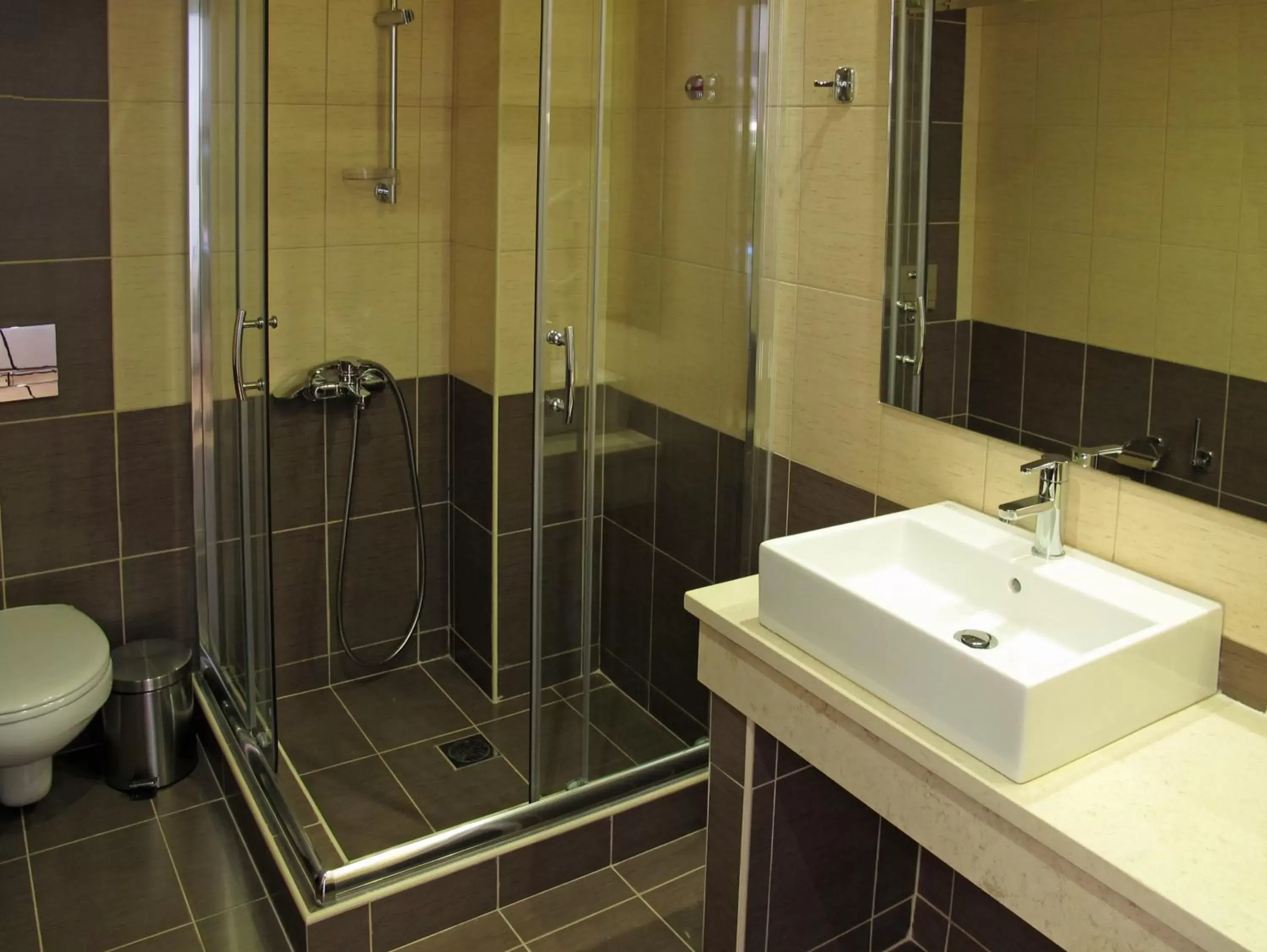 Bathroom in Arion Hotel
