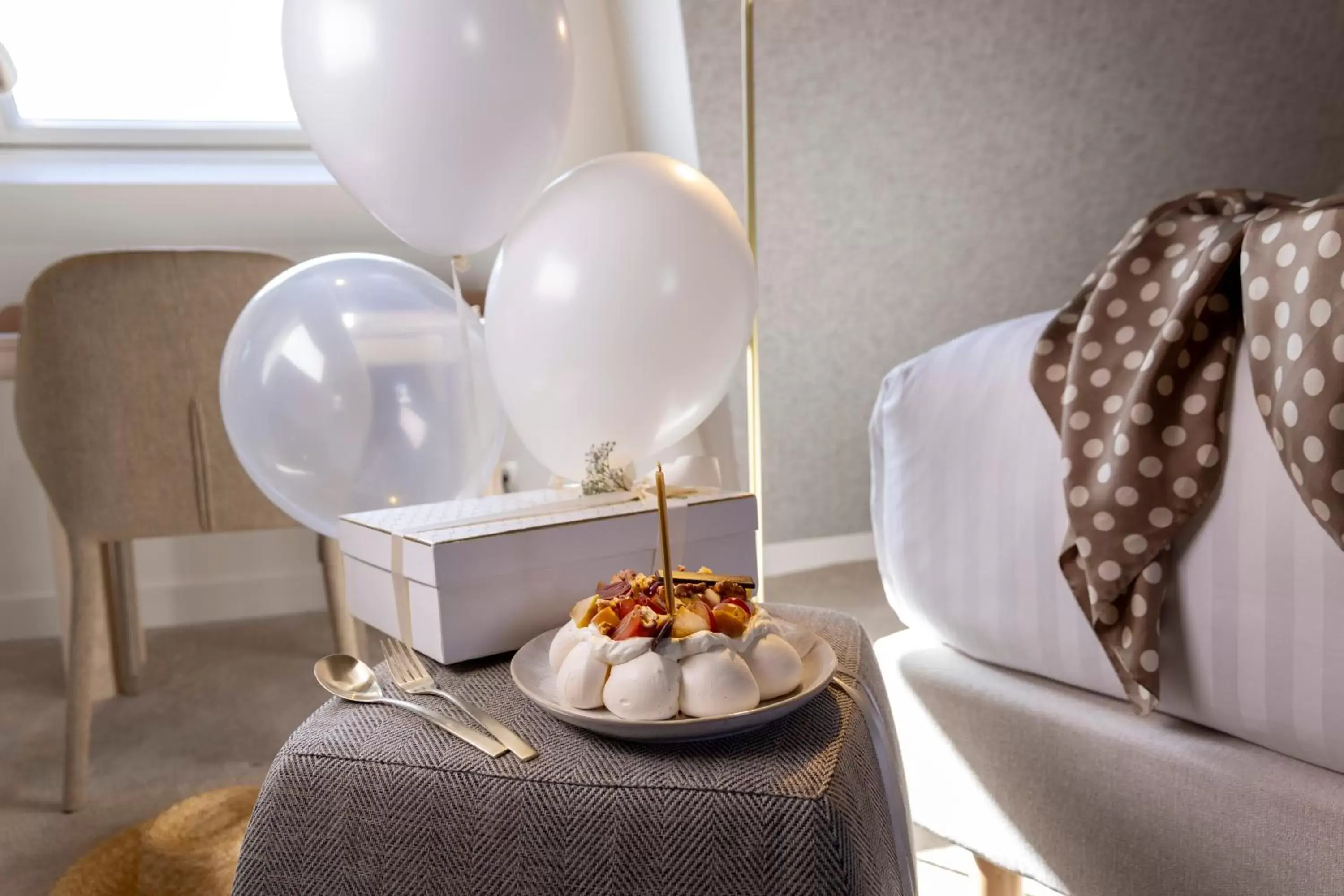 VIP, Bed in Hôtel Beige VIP, Bed in Hôtel Beige