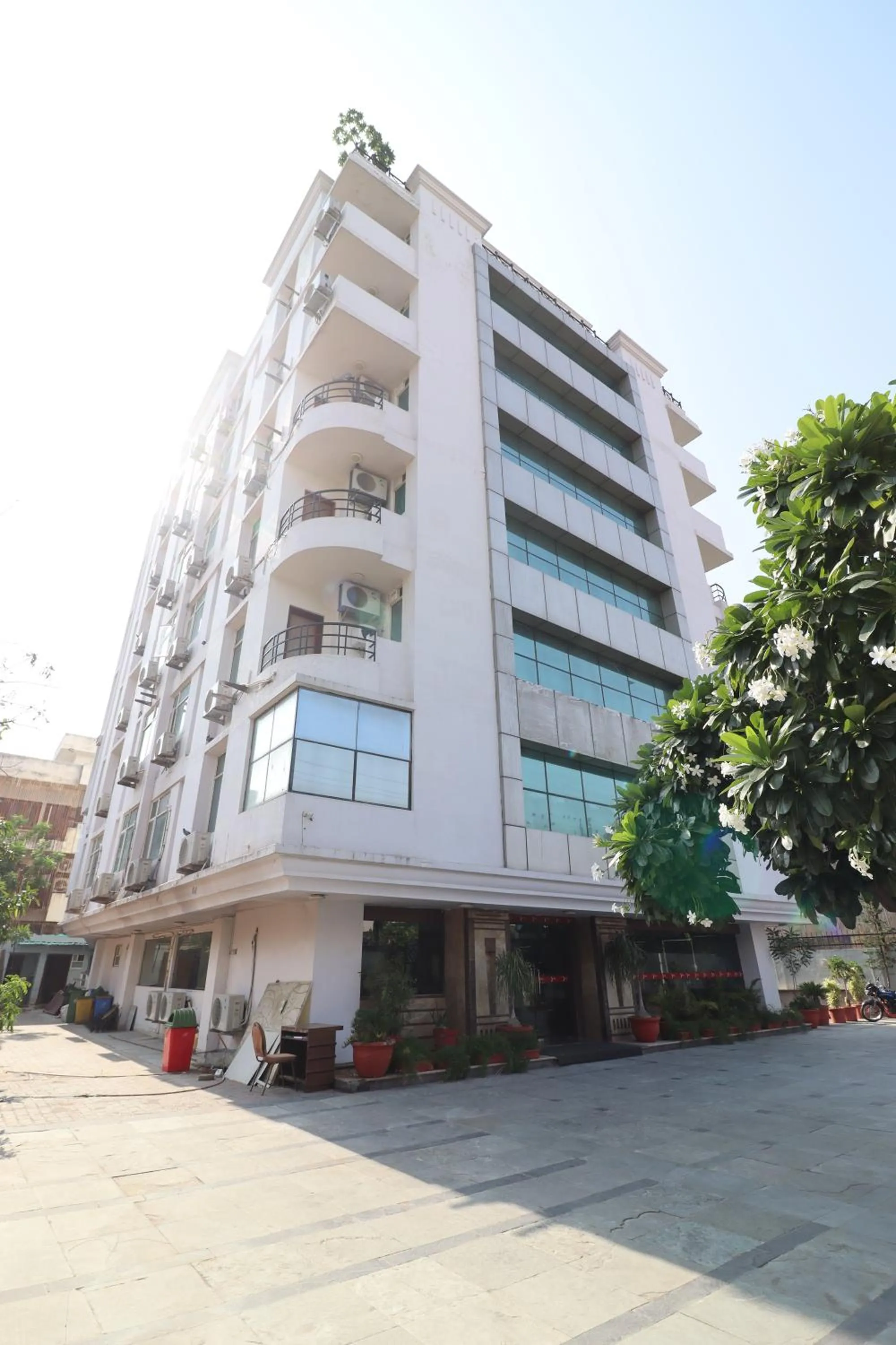 Property Building in Hotel Clarks Inn Jaipur, Banipark