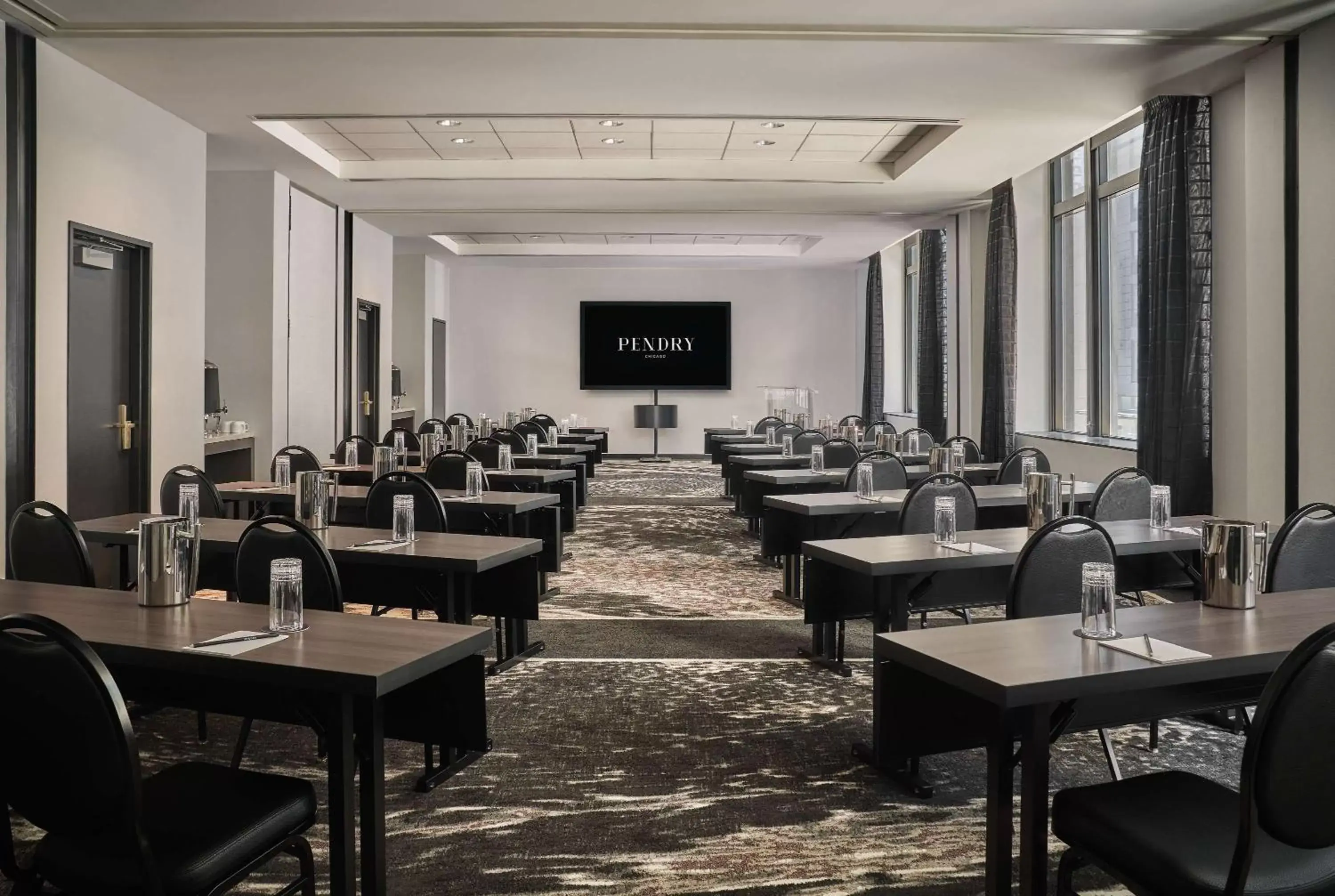 Meeting/conference room, Restaurant/Places to Eat in Pendry Chicago