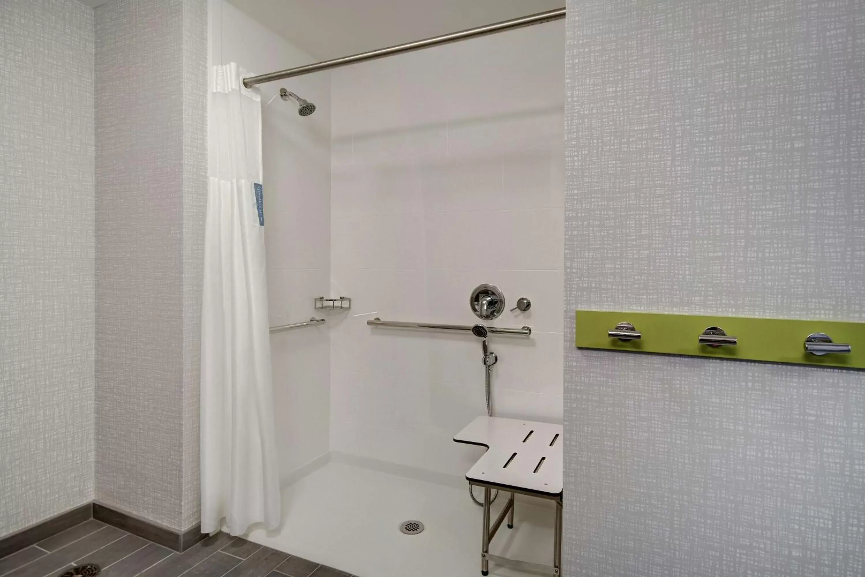 Bathroom in Hampton Inn & Suites Sunnyvale-Silicon Valley, Ca