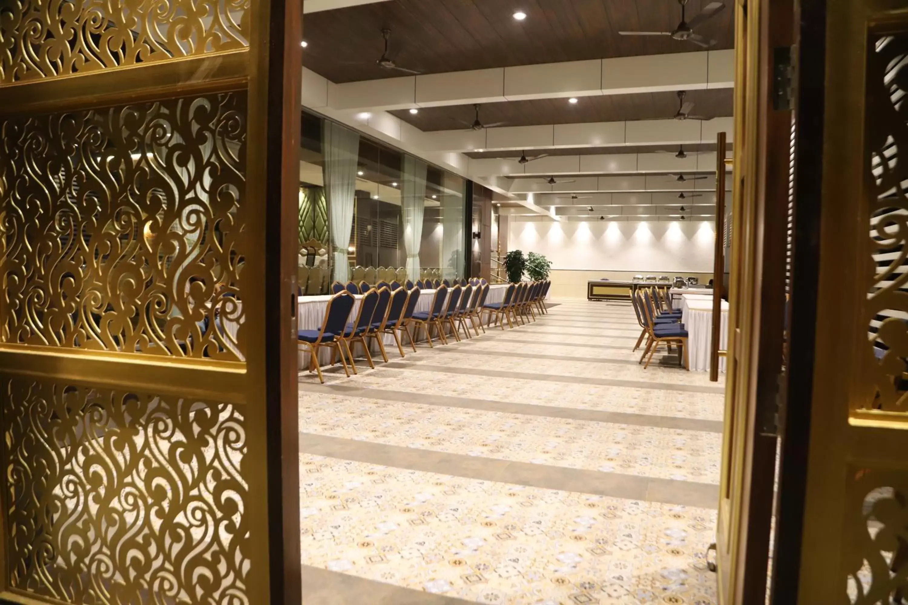 Restaurant/places to eat in Maple Inn Restaurant/places to eat in Maple Inn