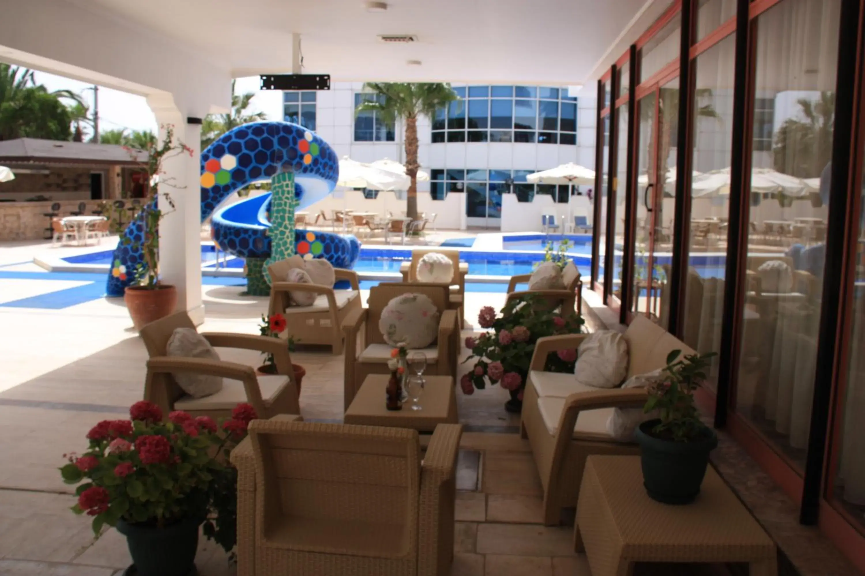 Patio, Swimming Pool in Hotel Billurcu