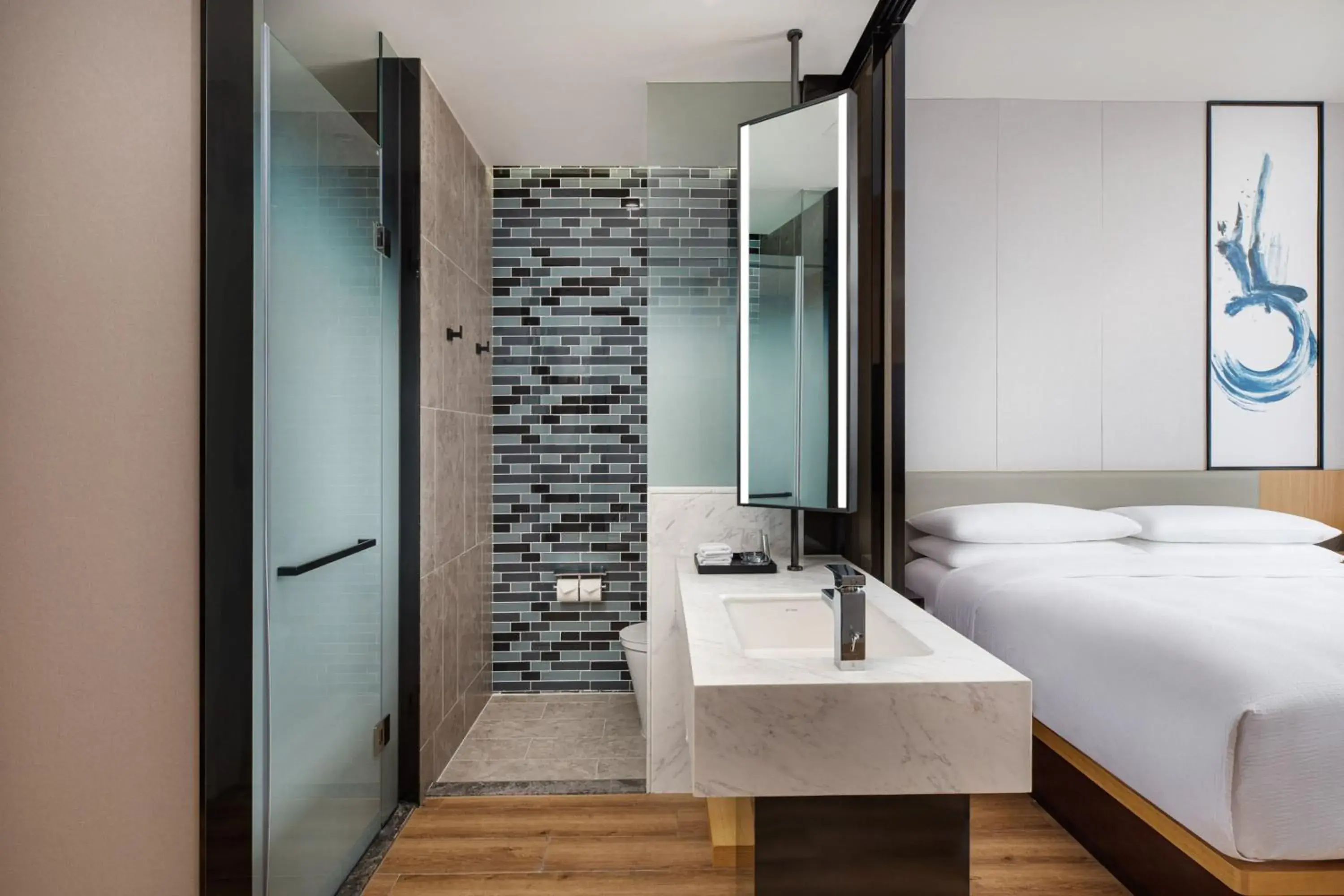 Photo of the whole room, Bathroom in Fairfield by Marriott Shanghai Hongqiao NECC