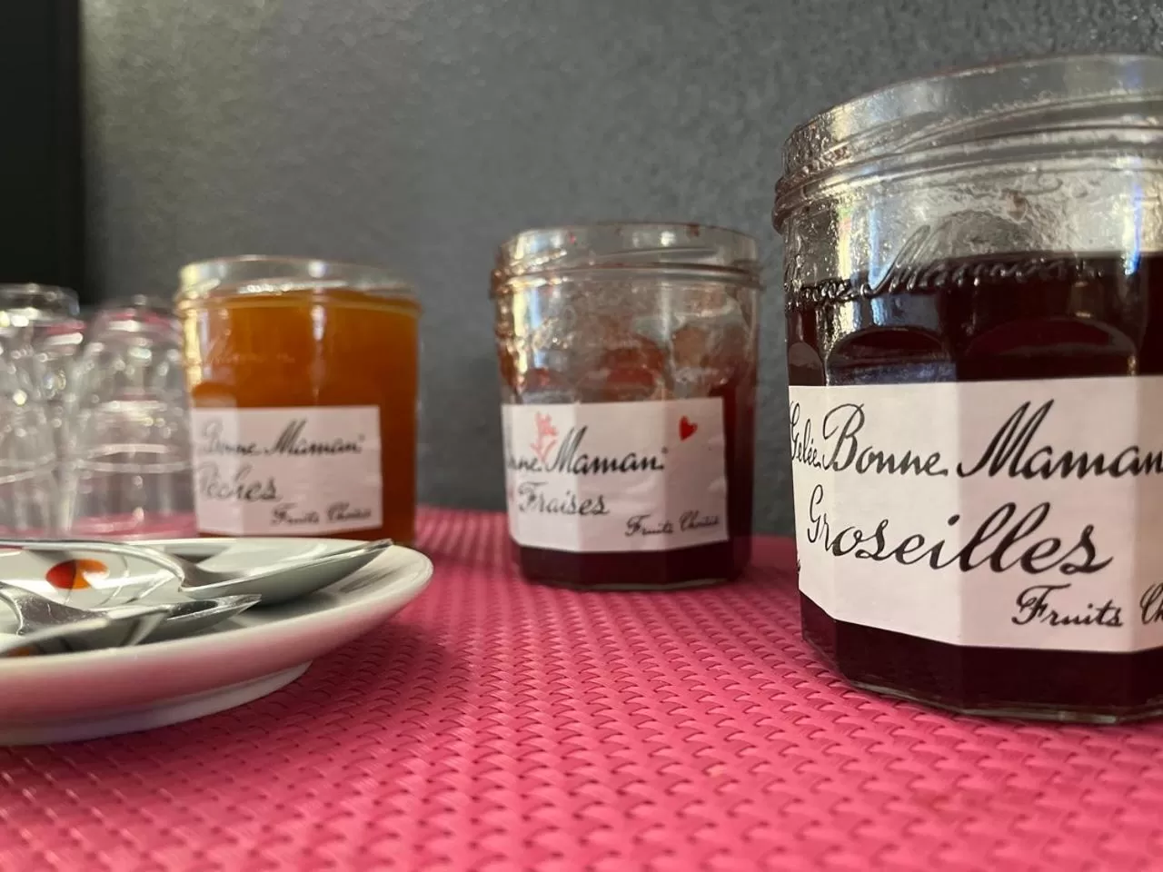 Breakfast in Hôtel Le Lacuzon