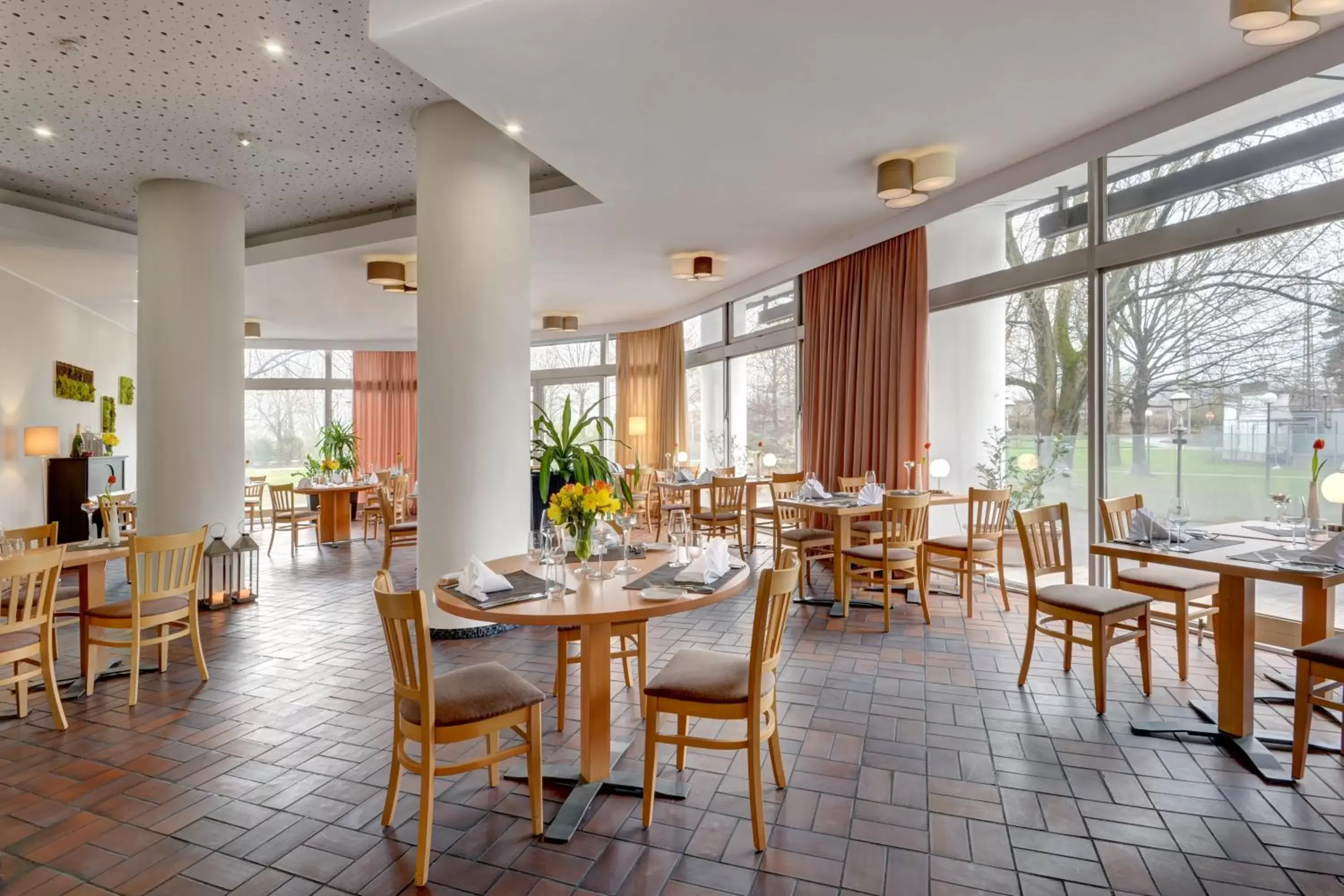 Restaurant/places to eat in Ringhotel Parkhotel Witten Restaurant/places to eat in Ringhotel Parkhotel Witten