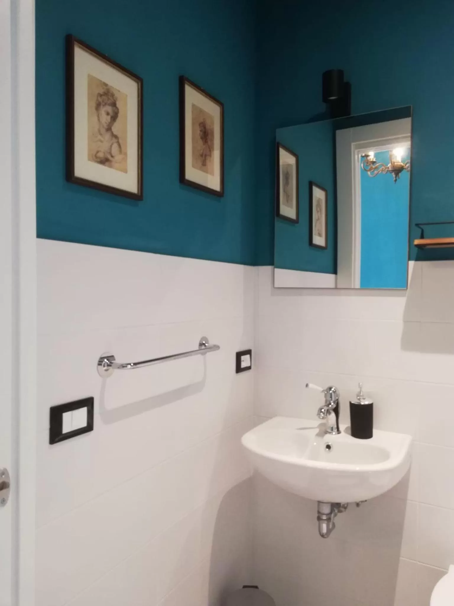 Bathroom in The Painter's House