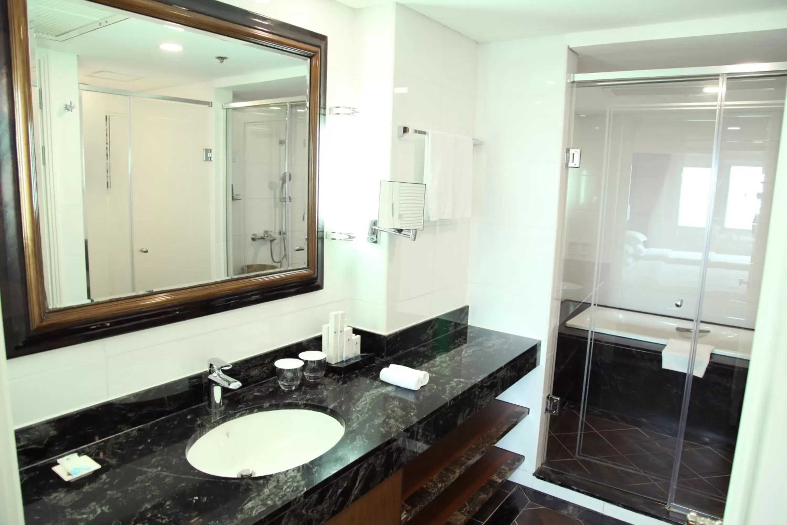 Bathroom in Jpark Island Resort & Waterpark Cebu