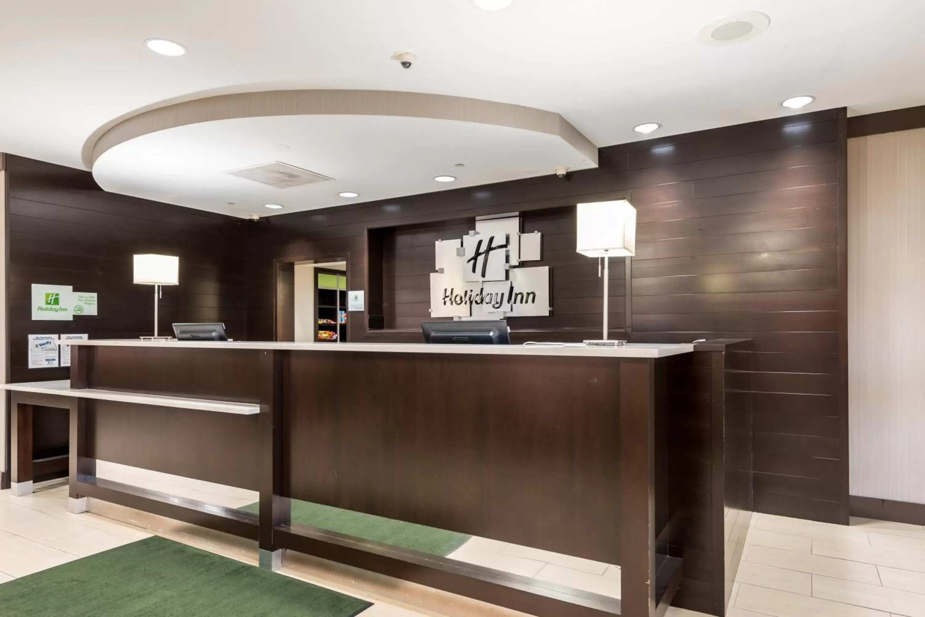 Property building, Lobby/Reception in Holiday Inn - Indianapolis Downtown, an IHG Hotel