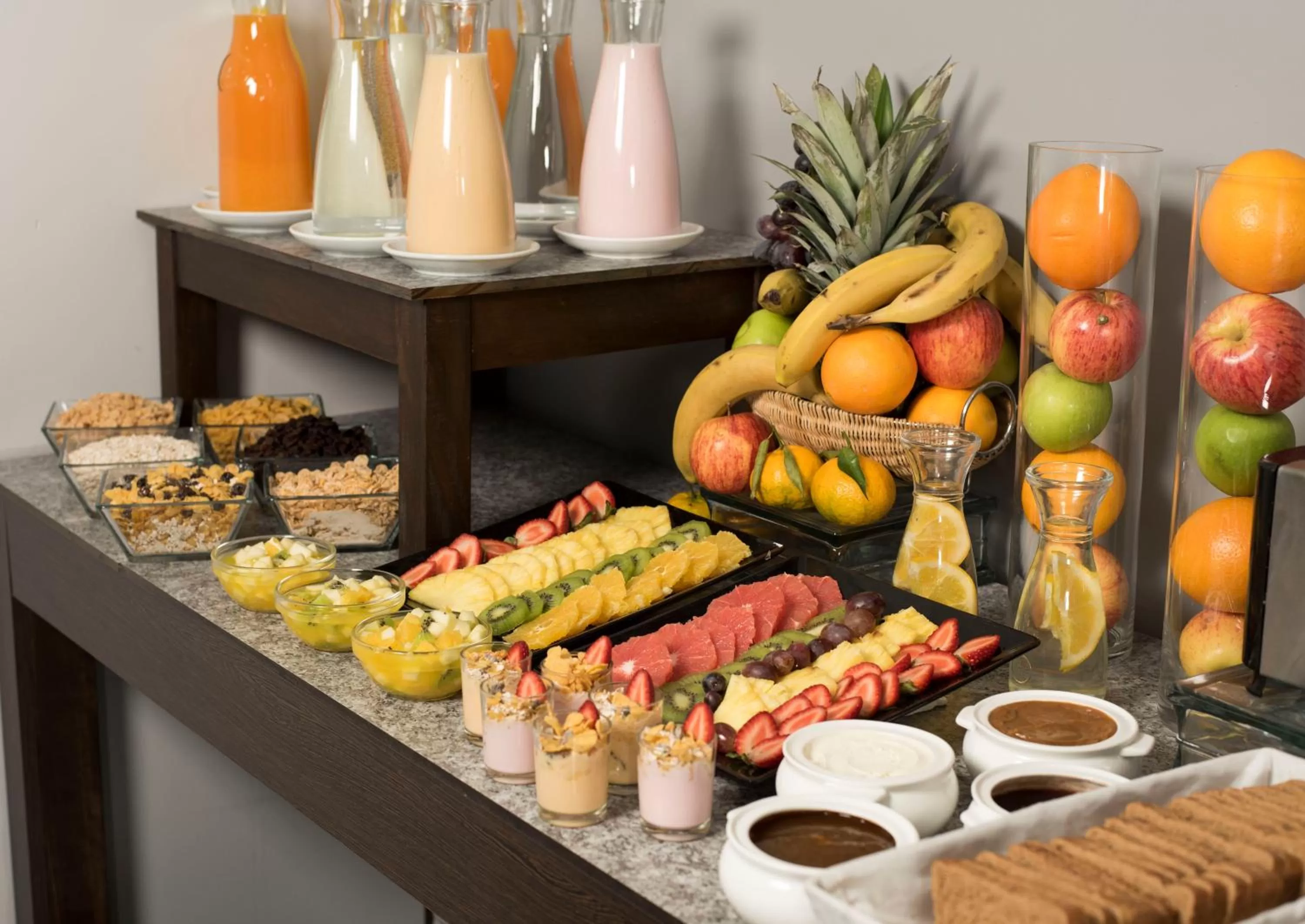 Restaurant/places to eat in Holiday Inn Montevideo by IHG