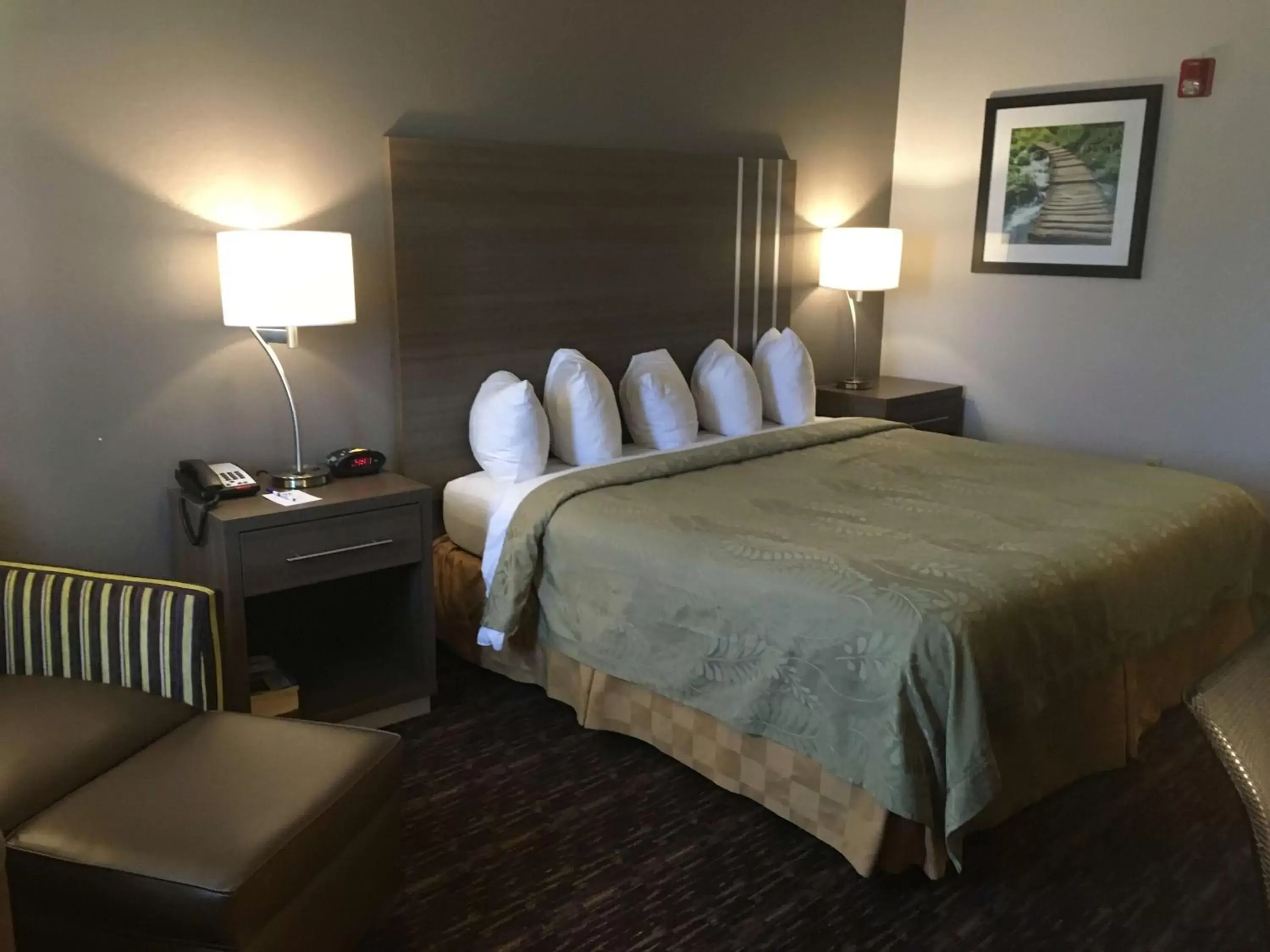 Photo of the whole room, Bed in SureStay Plus Hotel by Best Western Edmond