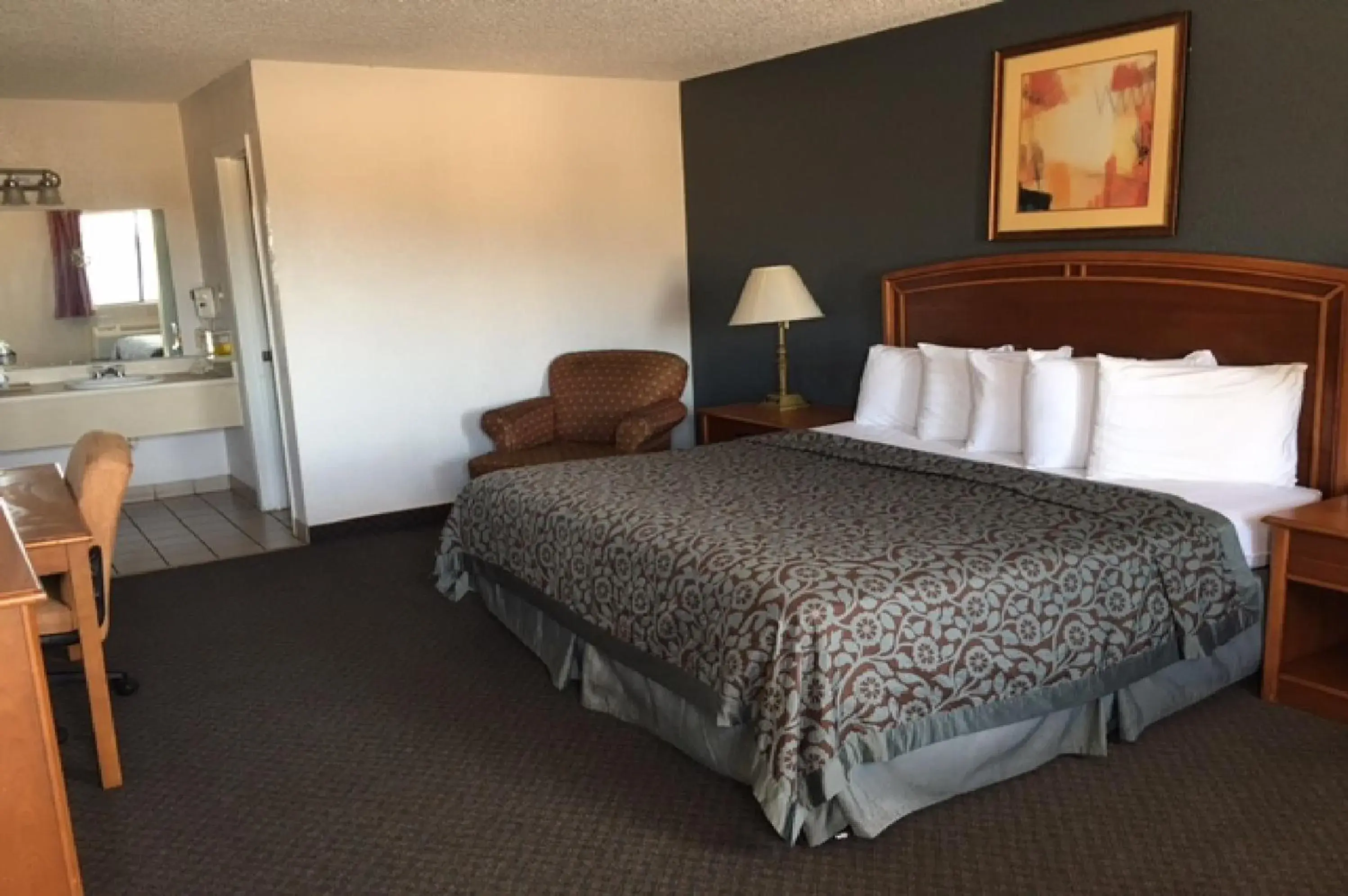 Bedroom, Bed in Hebbronville Executive Inn