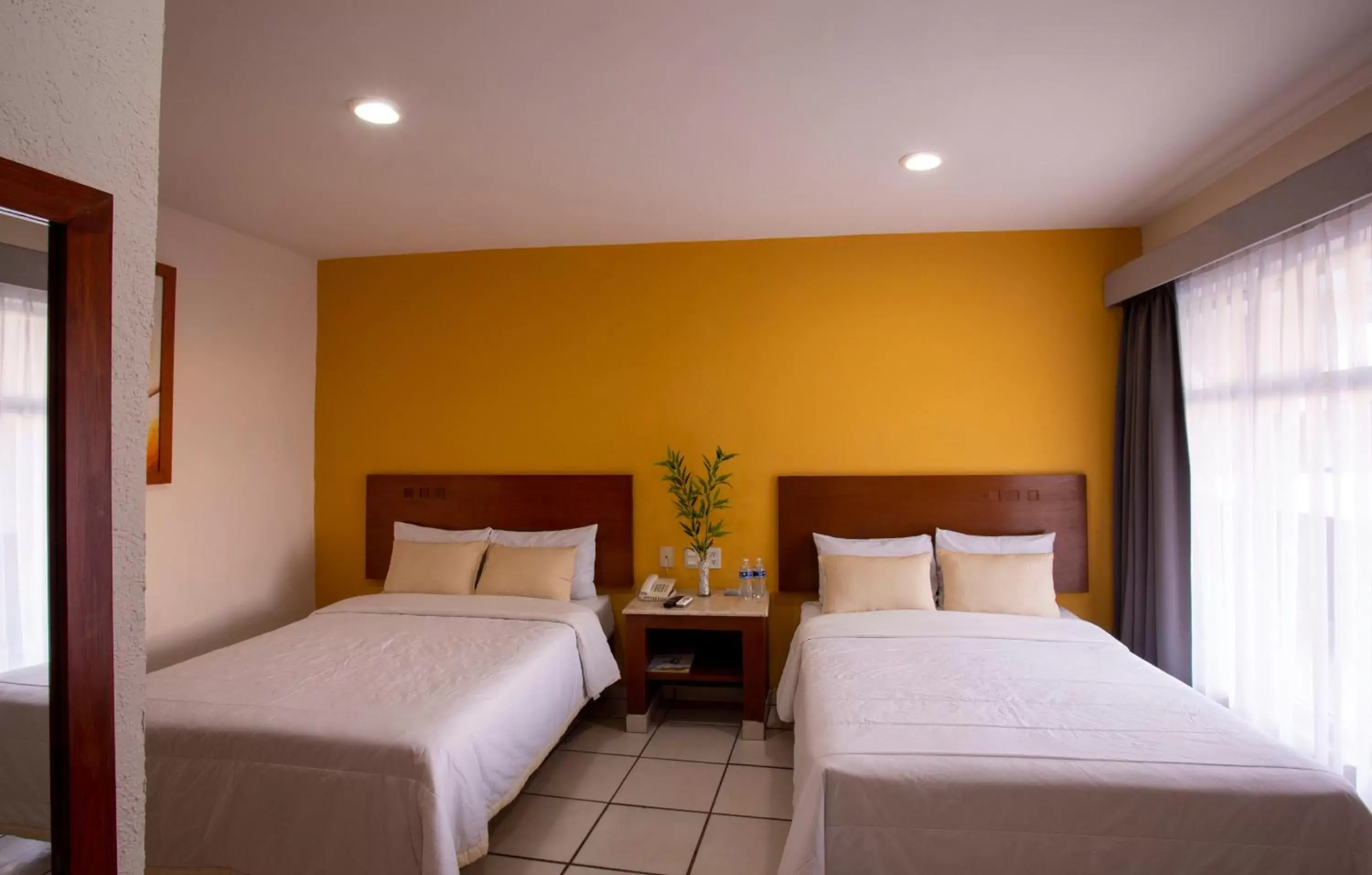 Photo of the whole room, Bed in Hotel Arcos Aeropuerto